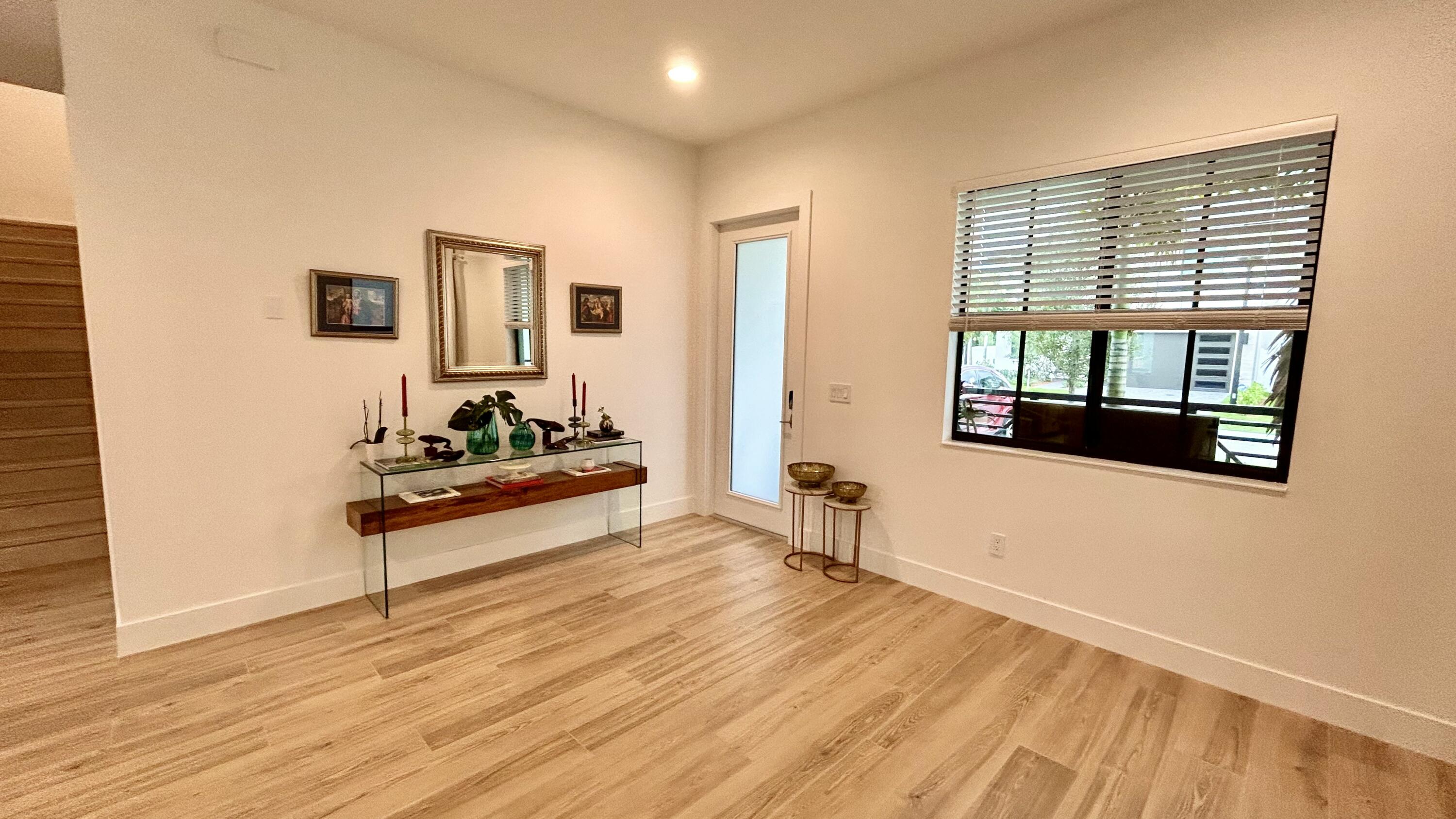 1423 Sw 23rd Street Property Photo 2