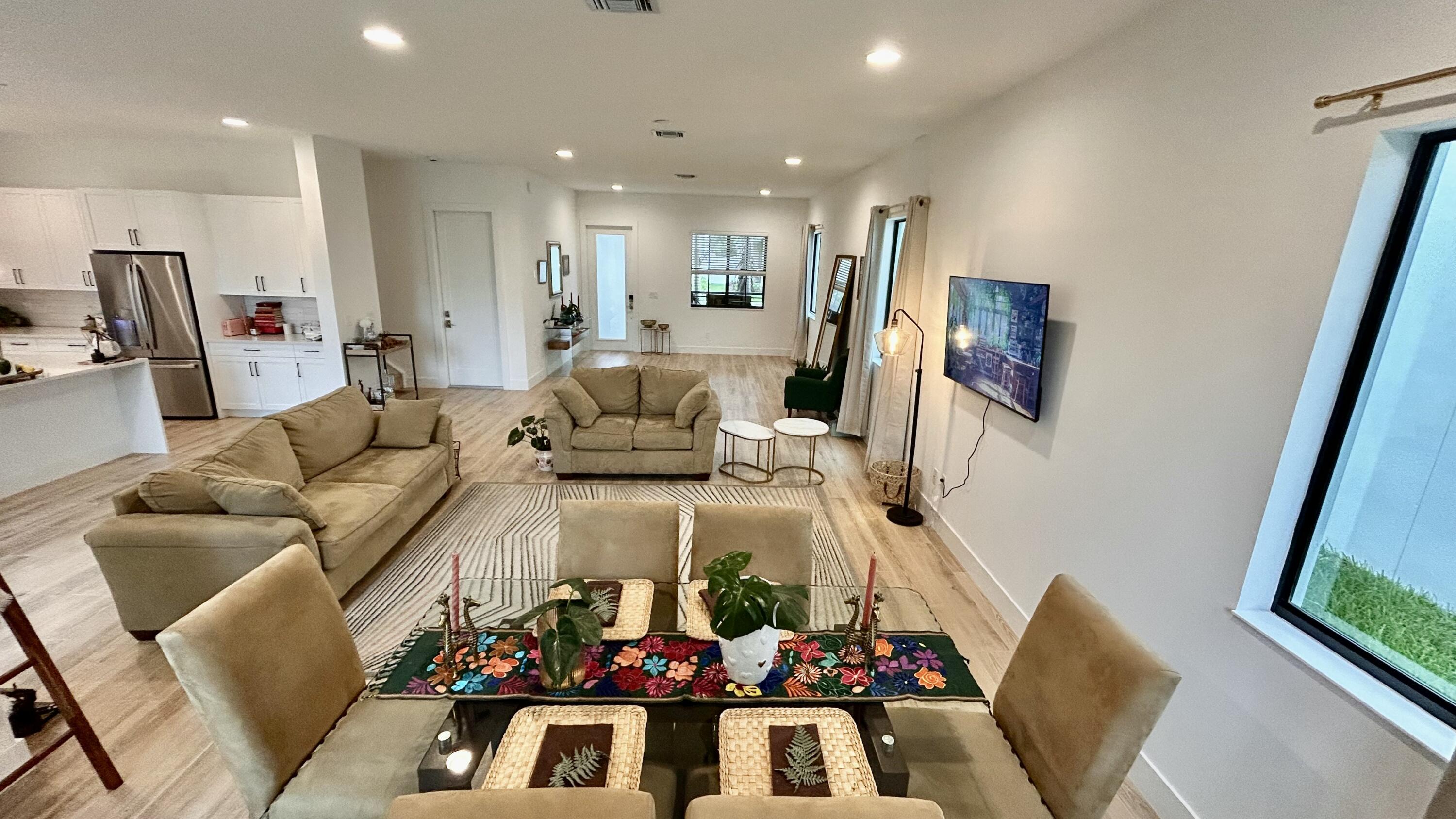 1423 Sw 23rd Street Property Photo 6