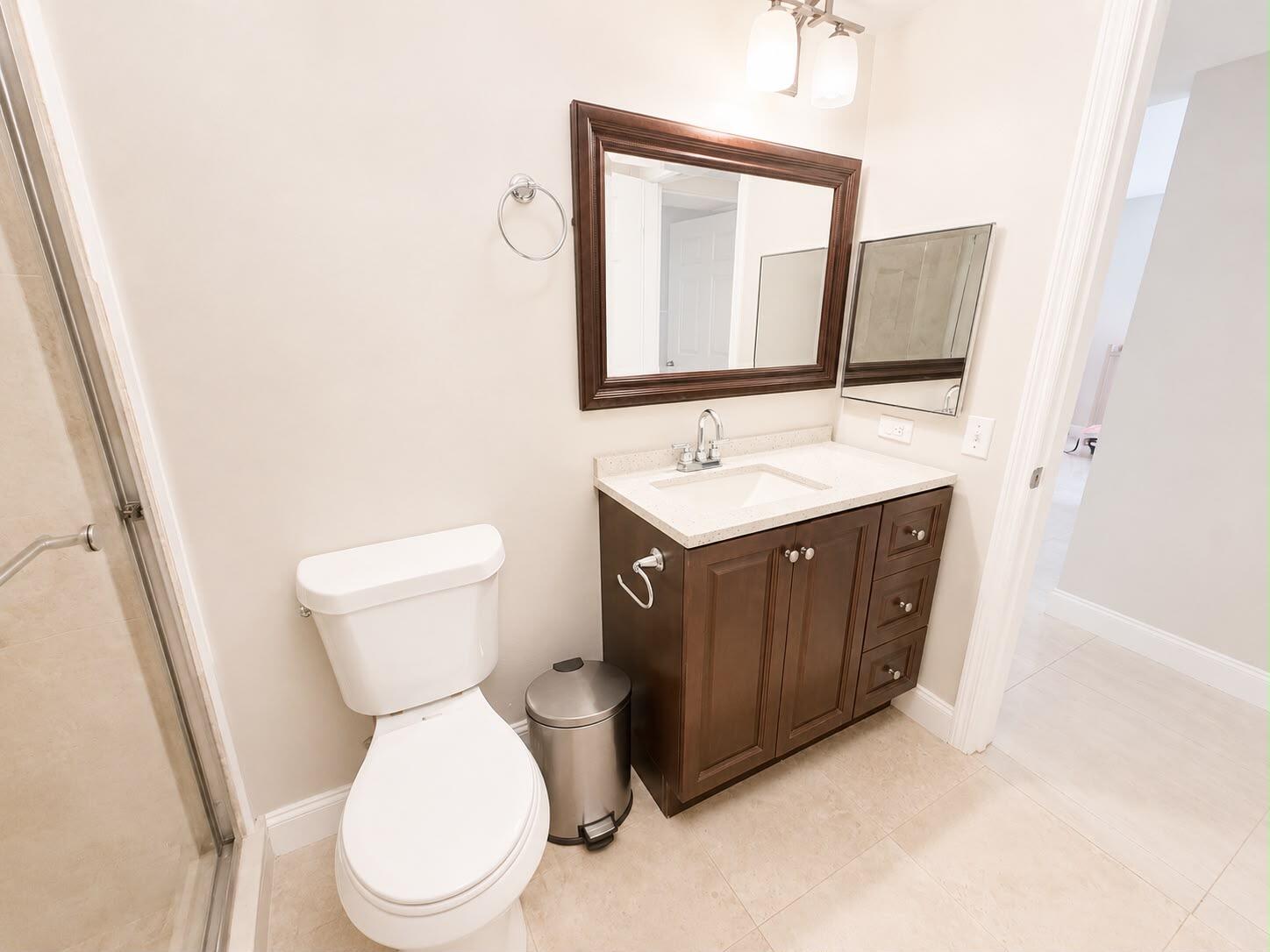 5045 Wiles Road 105 Property Photo 12