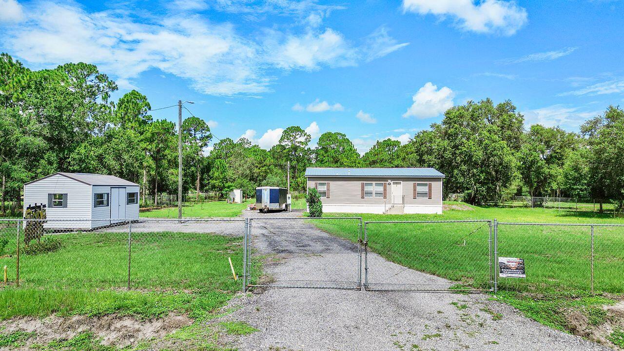 220 N Sendero Street Property Photo 34