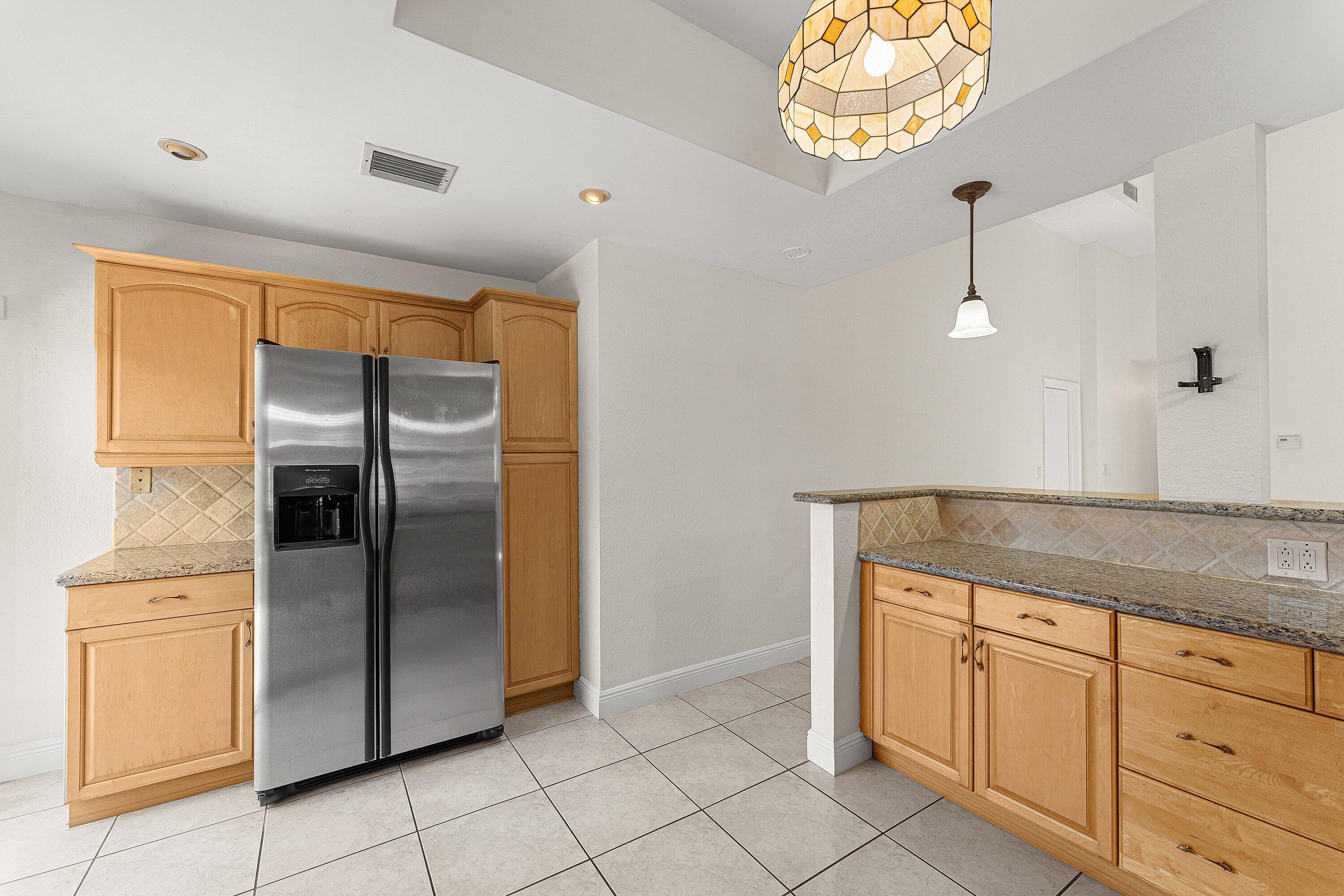 7627 Sierra Drive W Property Photo 14