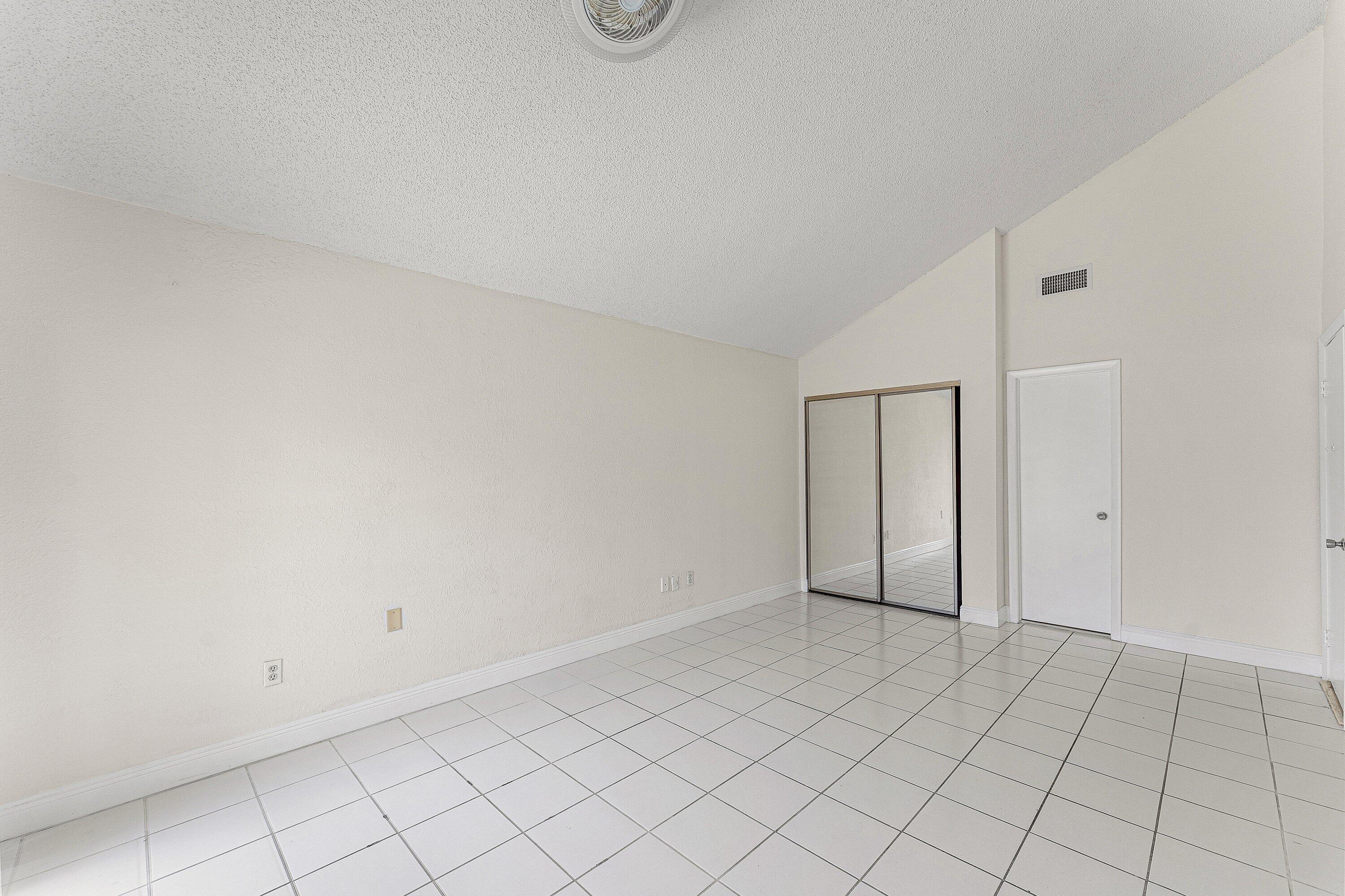 7627 Sierra Drive W Property Photo 15
