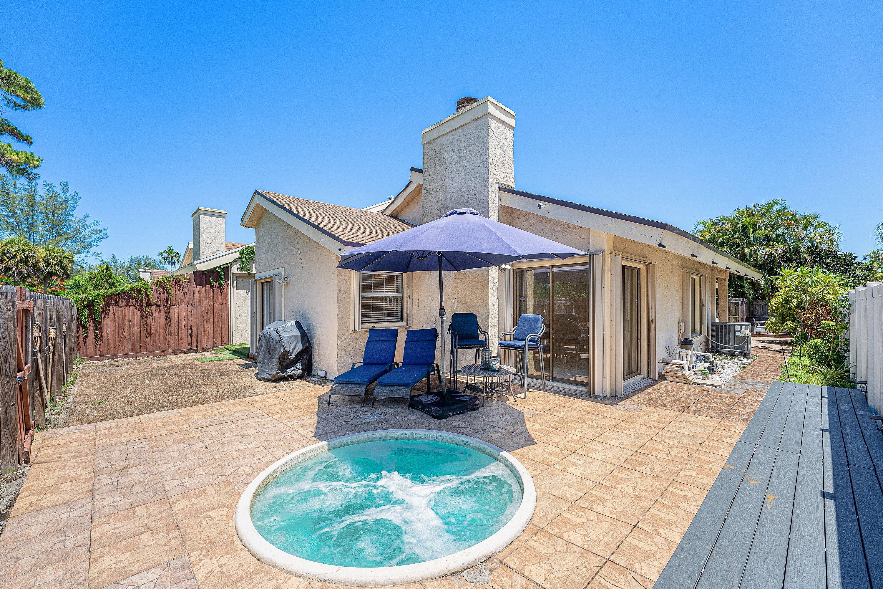7627 Sierra Drive W Property Photo 25