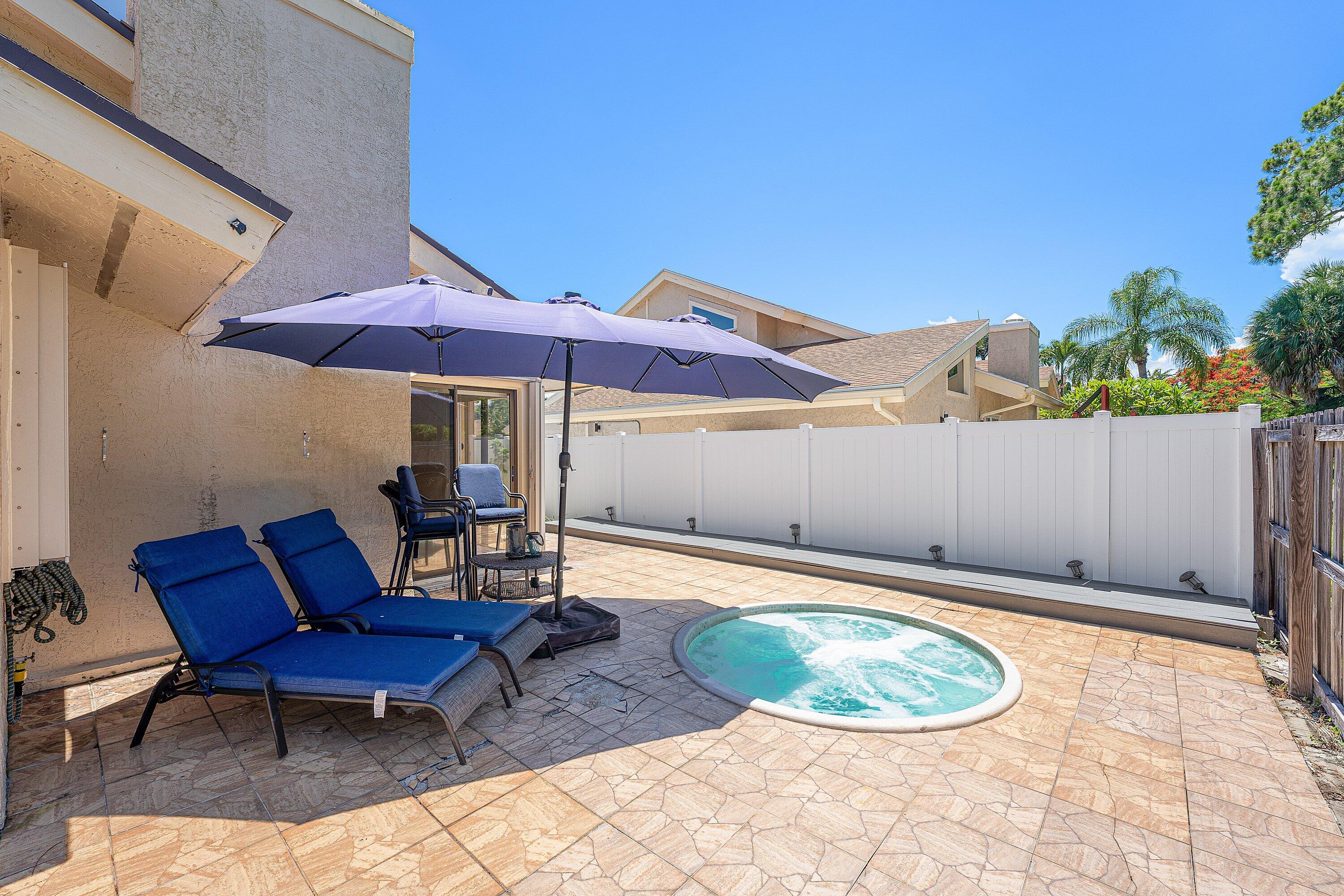 7627 Sierra Drive W Property Photo 27