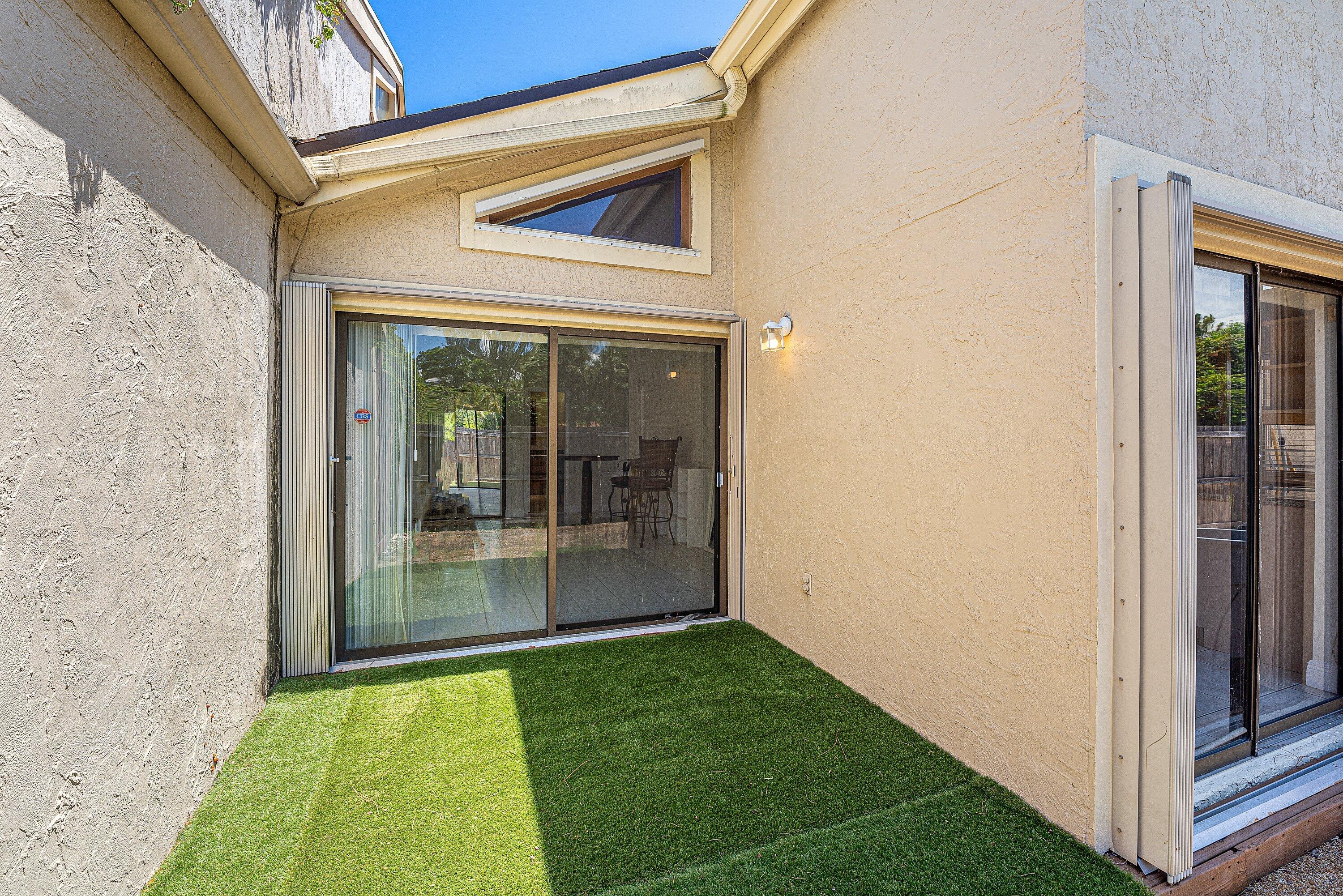 7627 Sierra Drive W Property Photo 33