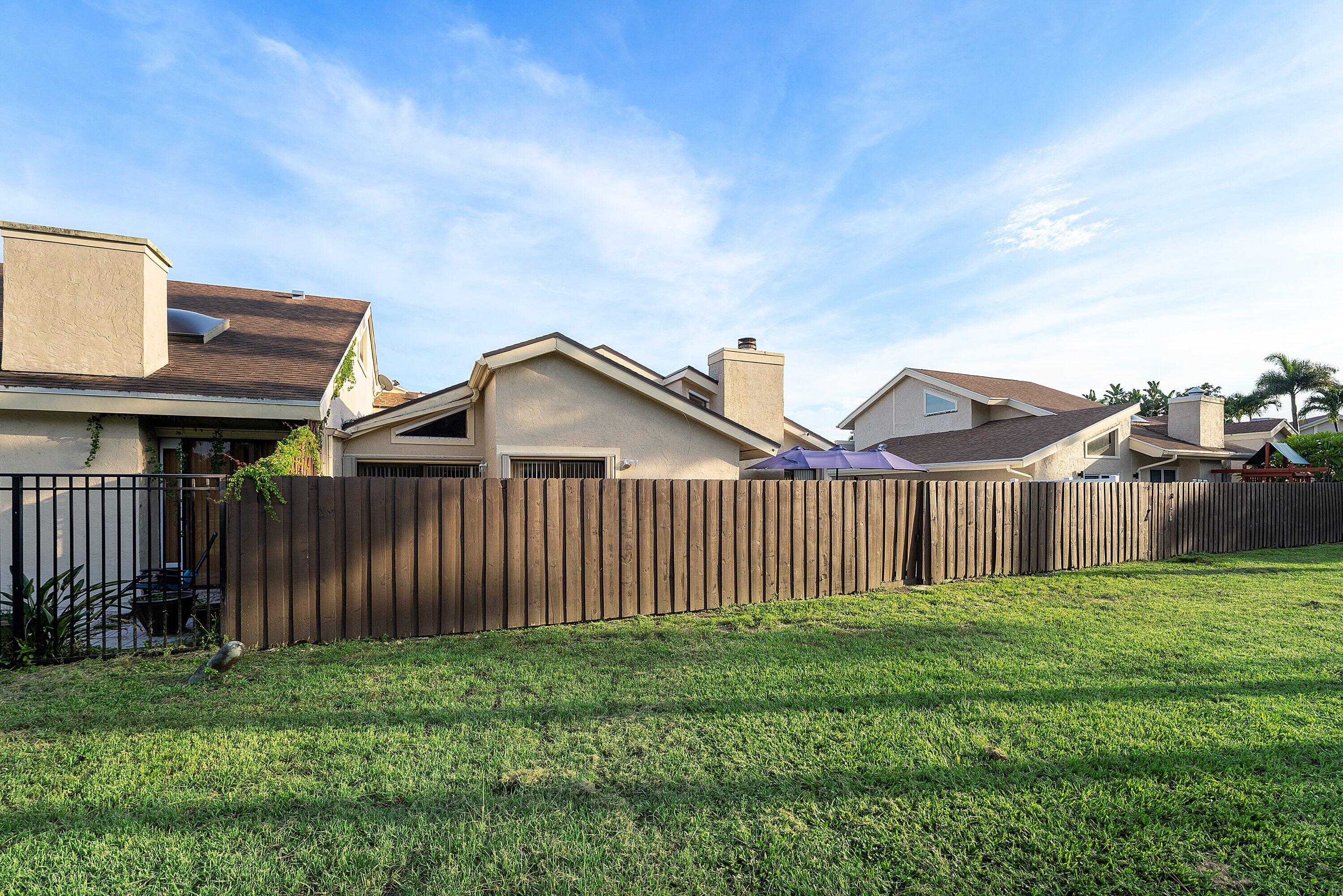 7627 Sierra Drive W Property Photo 34