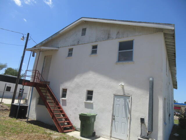 1203 1st Street E Property Photo 3