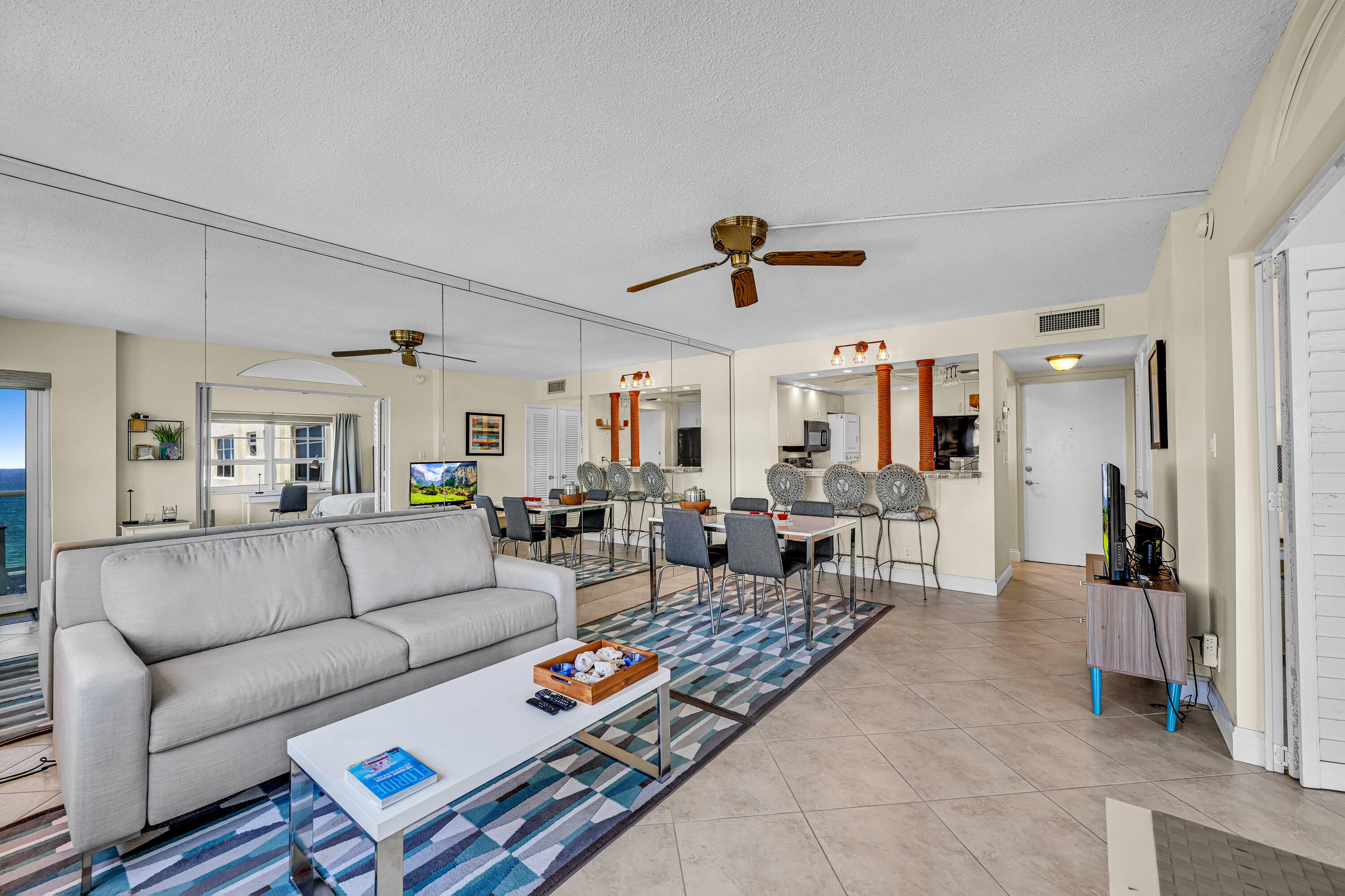 6000 N Ocean Boulevard 8e Property Photo 8