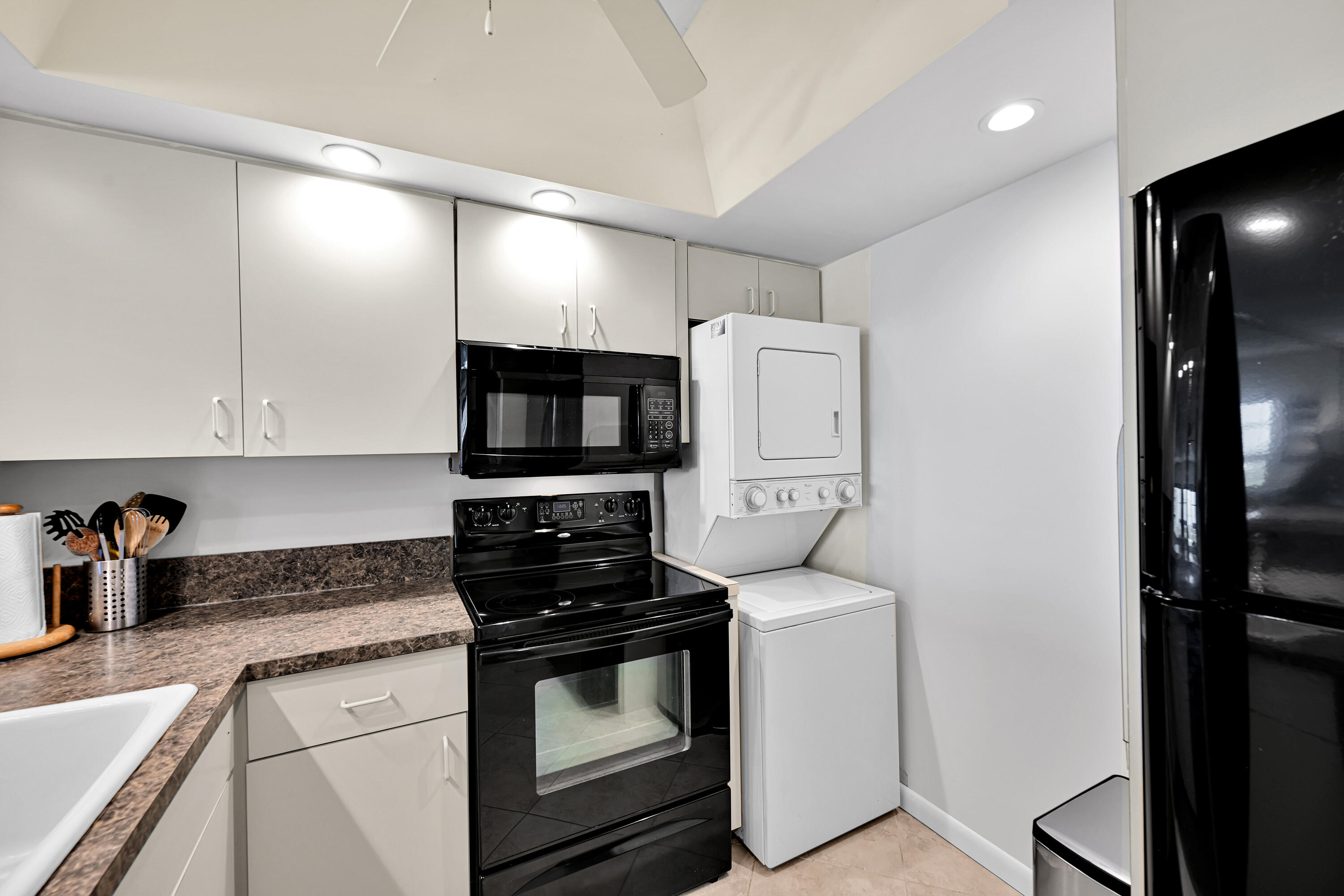 6000 N Ocean Boulevard 8e Property Photo 25