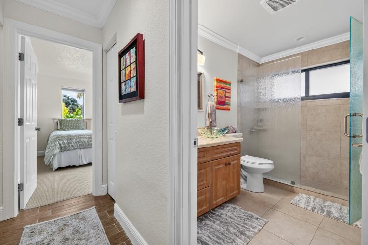 2409 Sw 27th Avenue Property Photo 33
