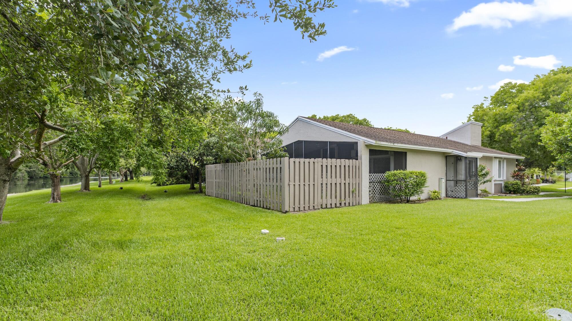 570 Woodgate Circle A Property Photo 33