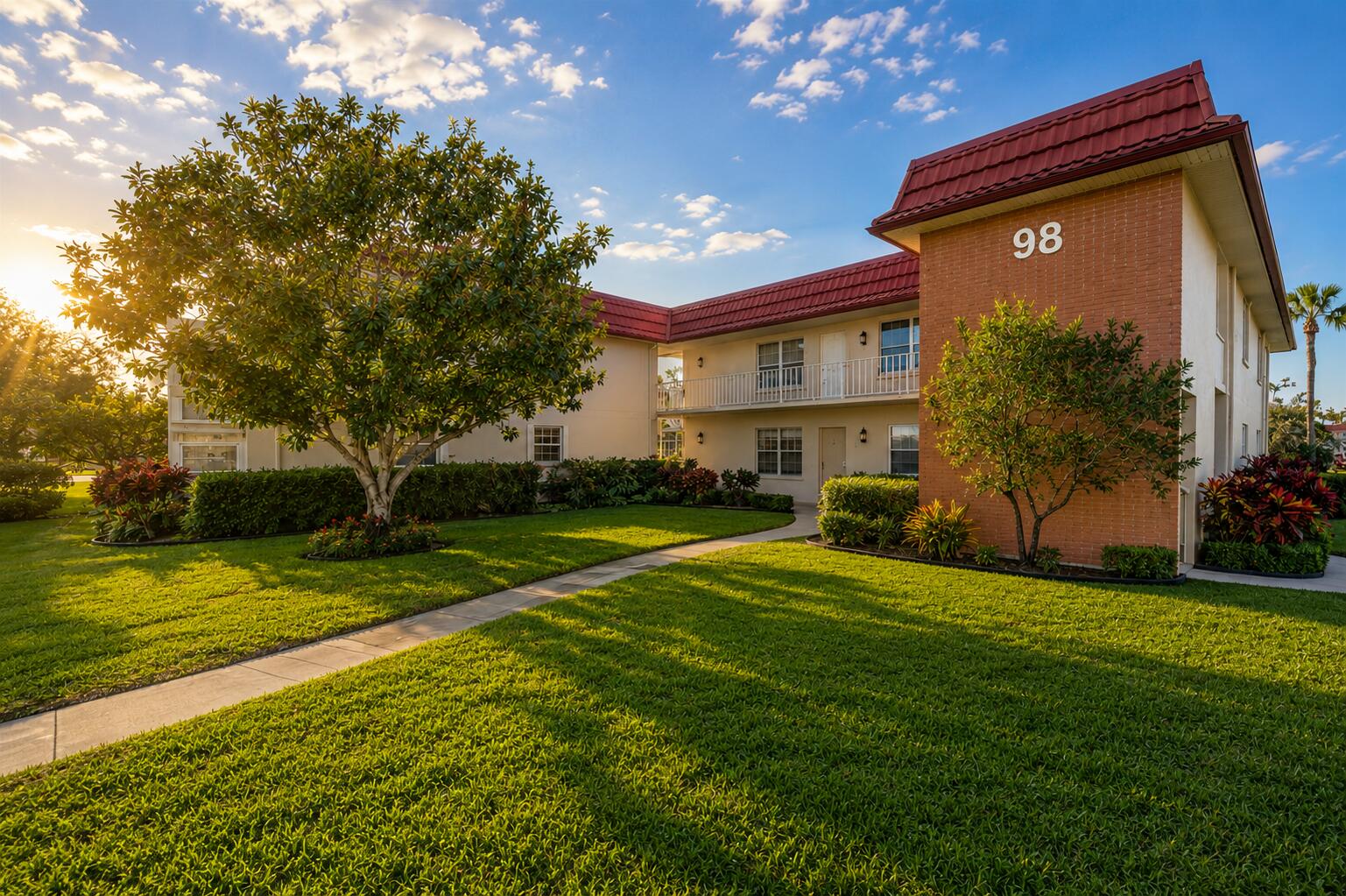 98 Spring Lake Drive 103 Property Photo 1