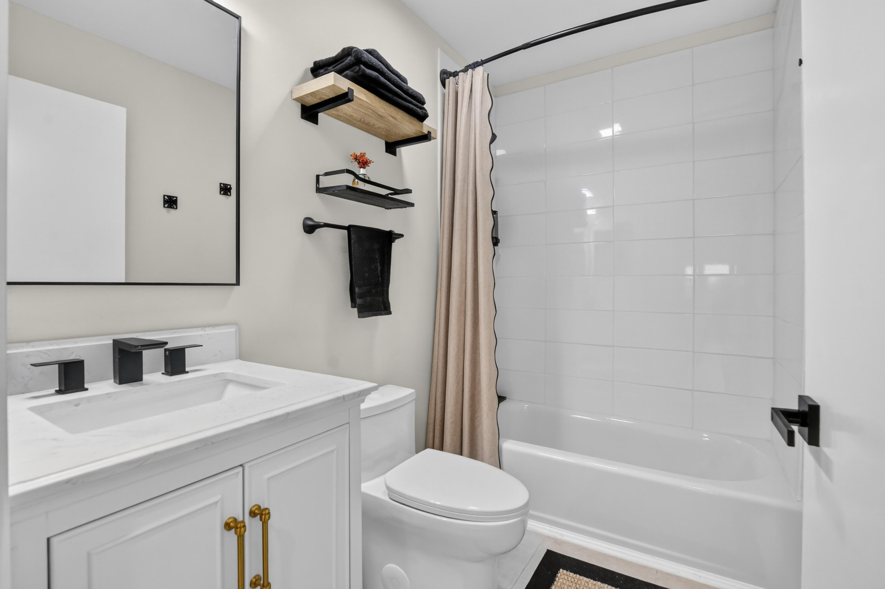 23172 Bentley Place Property Photo 22