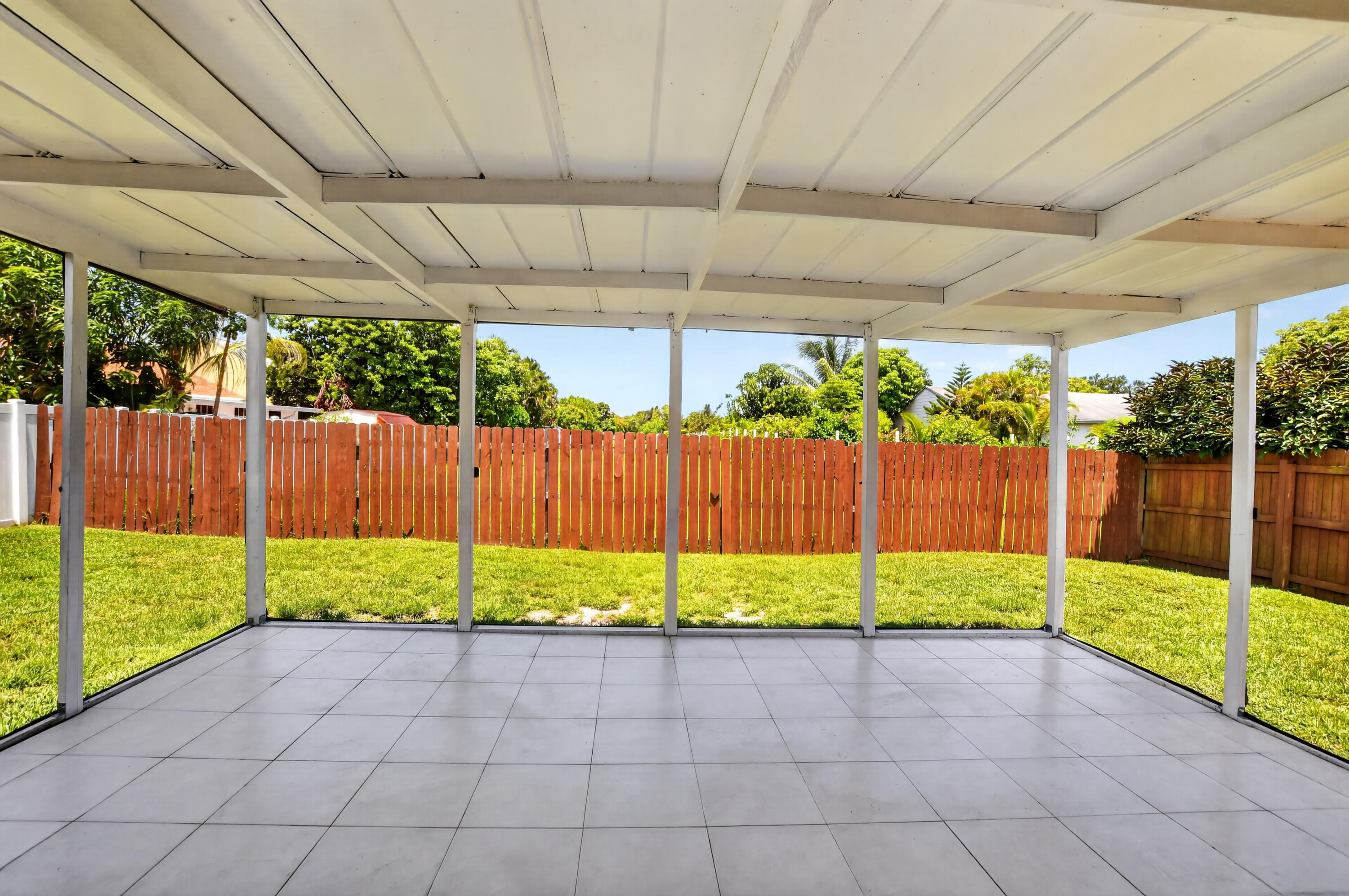 23172 Bentley Place Property Photo 23