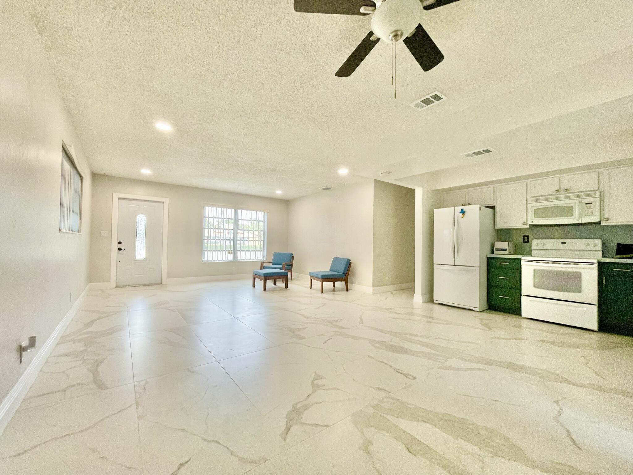 5630 Hollywood Boulevard Property Photo 14