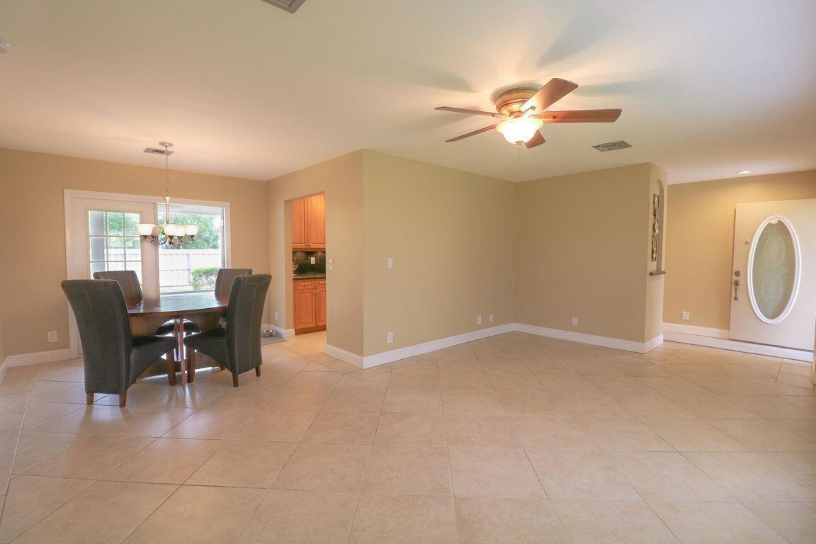73 Pine Hill Trail W Property Photo 6