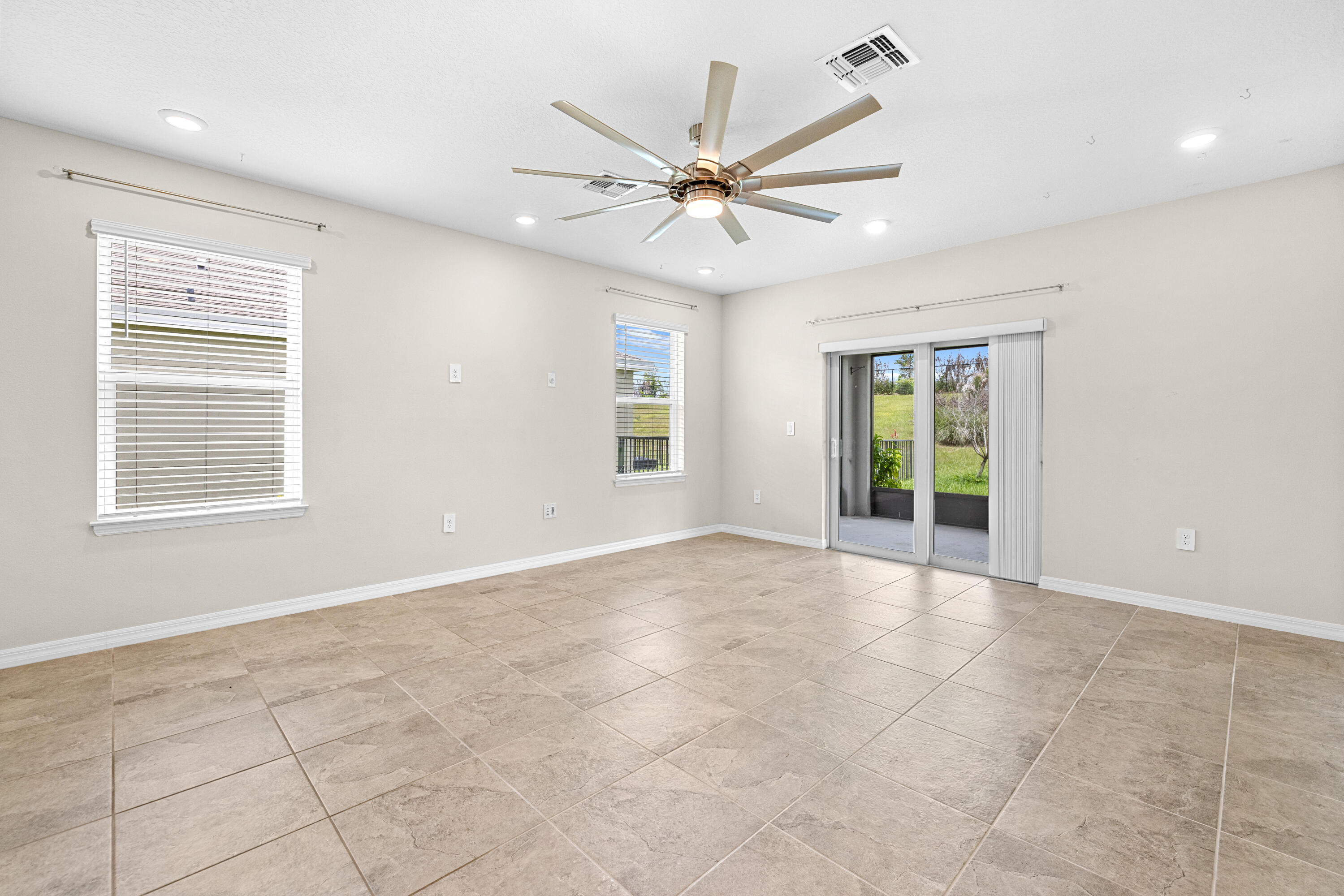 10972 Sw Vasari Way Property Photo 6