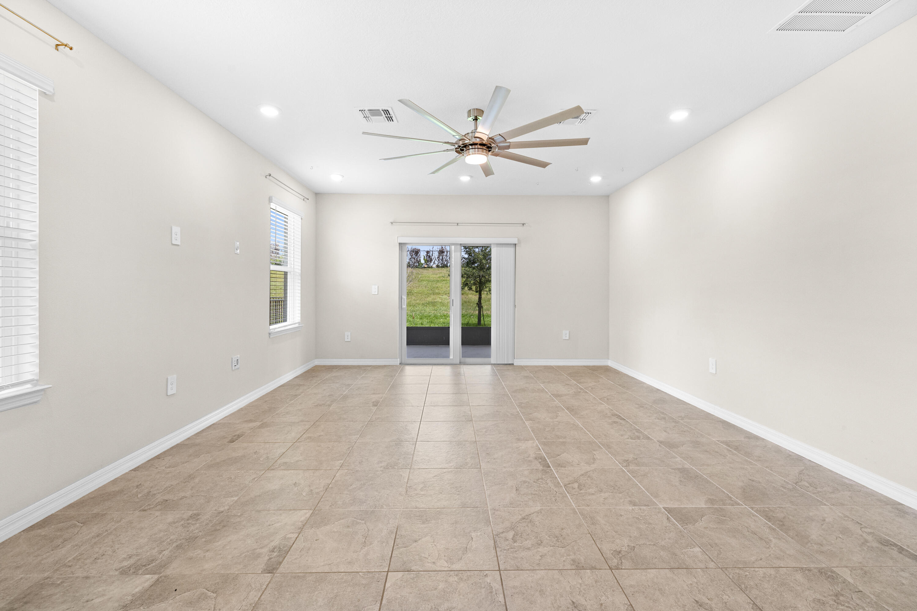 10972 Sw Vasari Way Property Photo 7