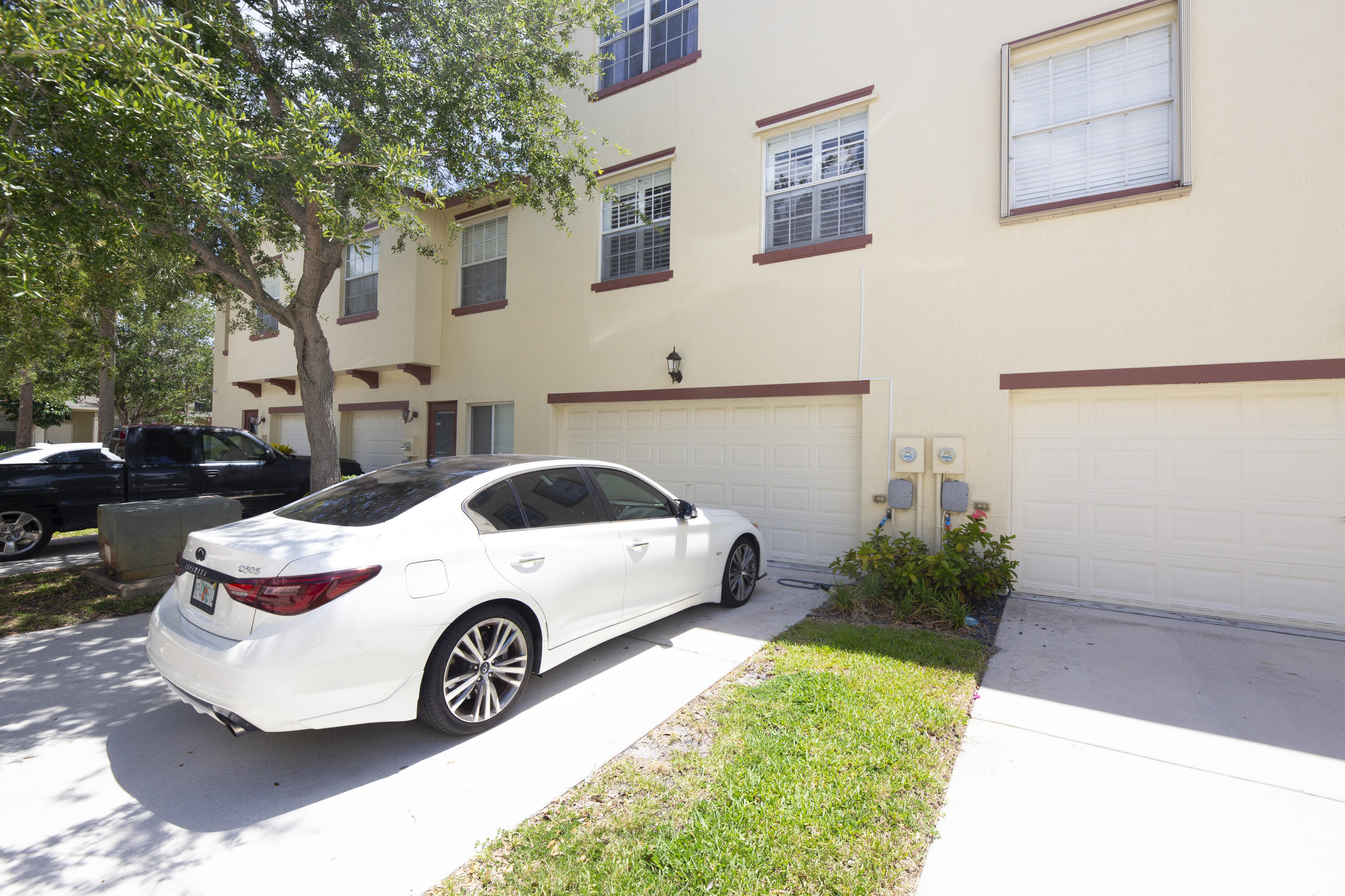 1890 Se Interlachen Drive Property Photo 36