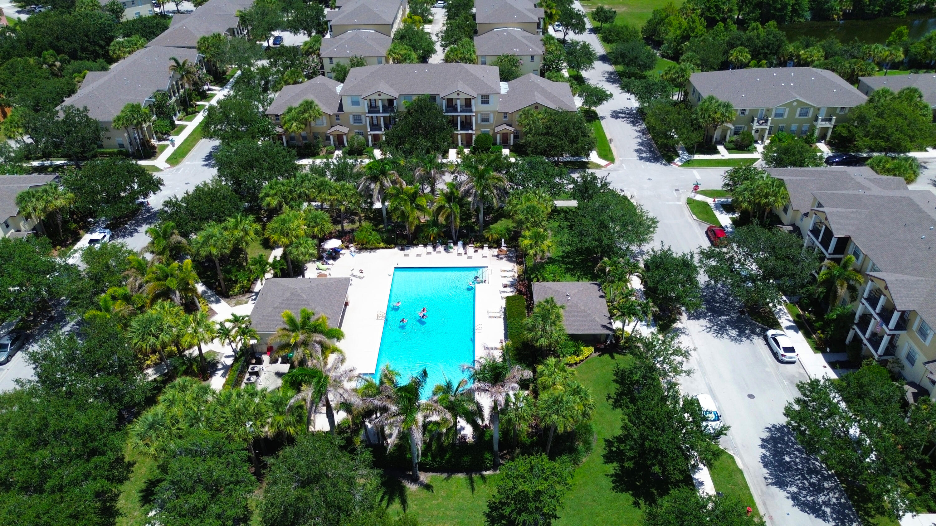 1890 Se Interlachen Drive Property Photo 41