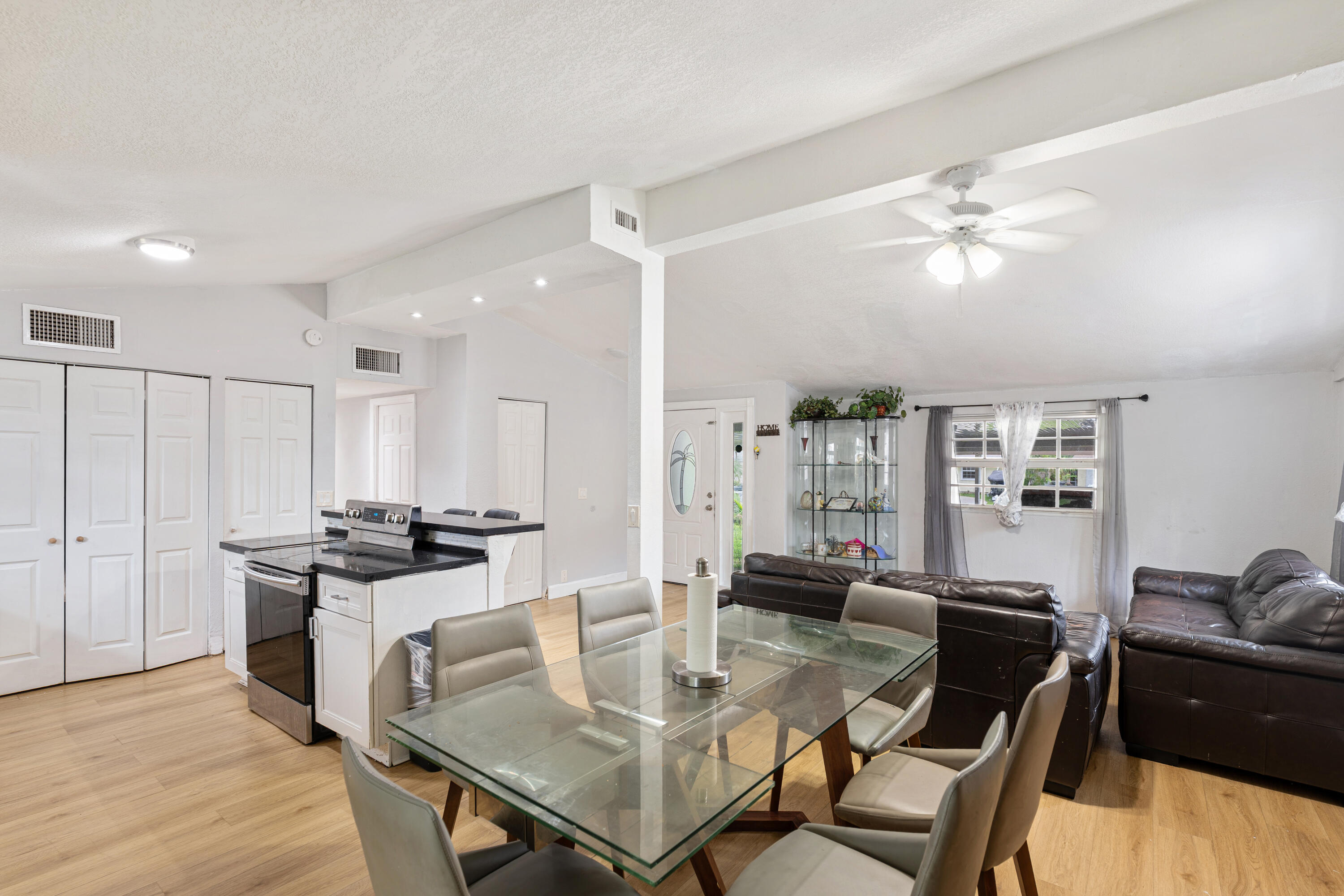3872 Mackinac Road Property Photo 6