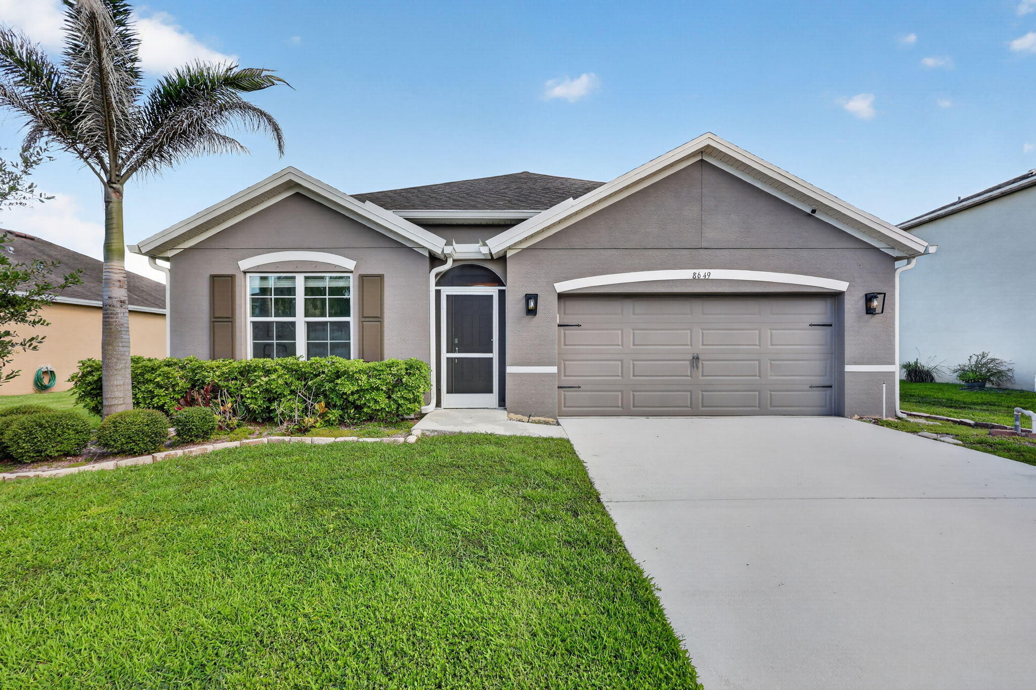8649 Cobblestone Drive Property Photo 1