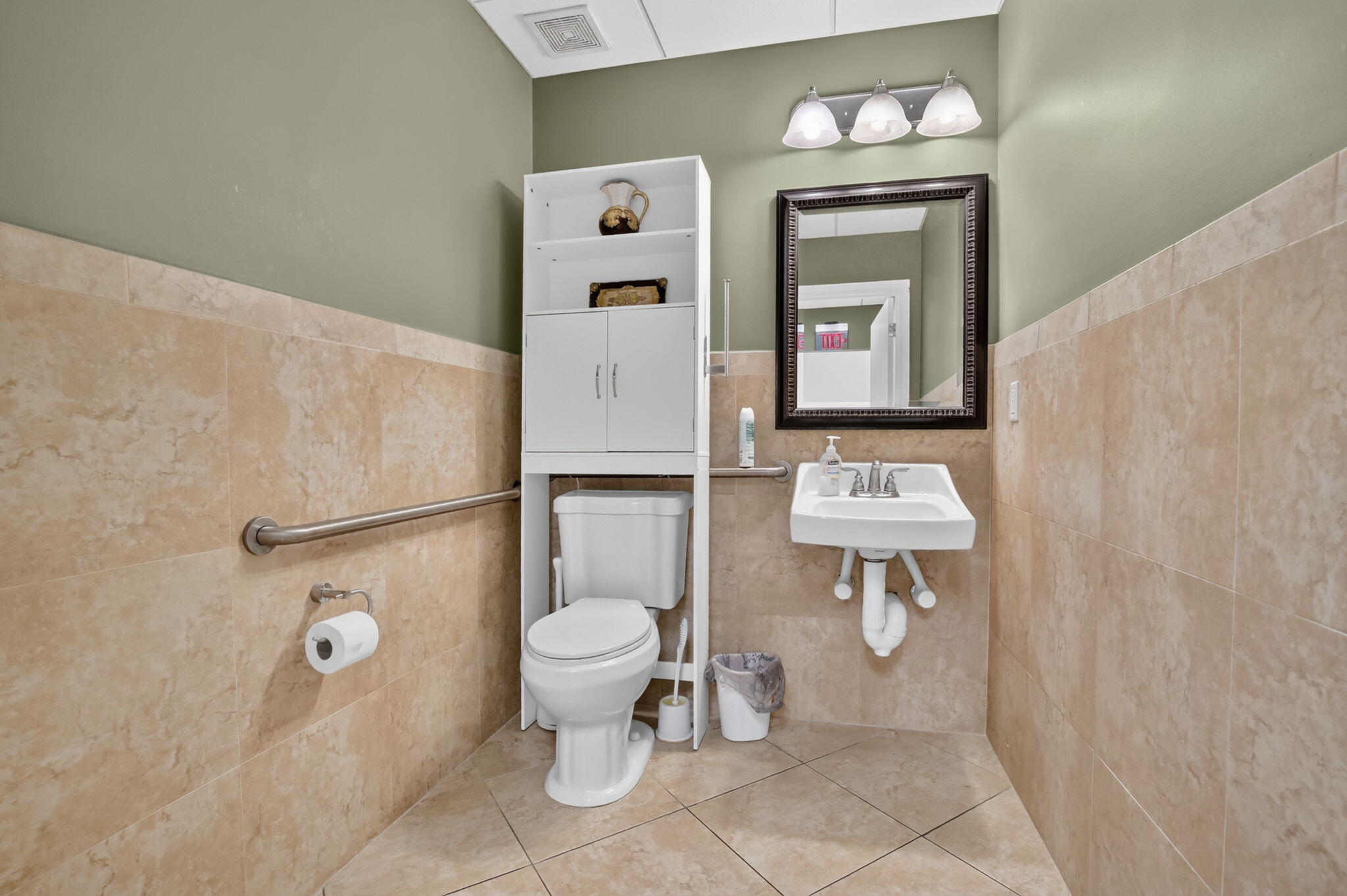 2699 Stirling Road C202 Property Photo 10