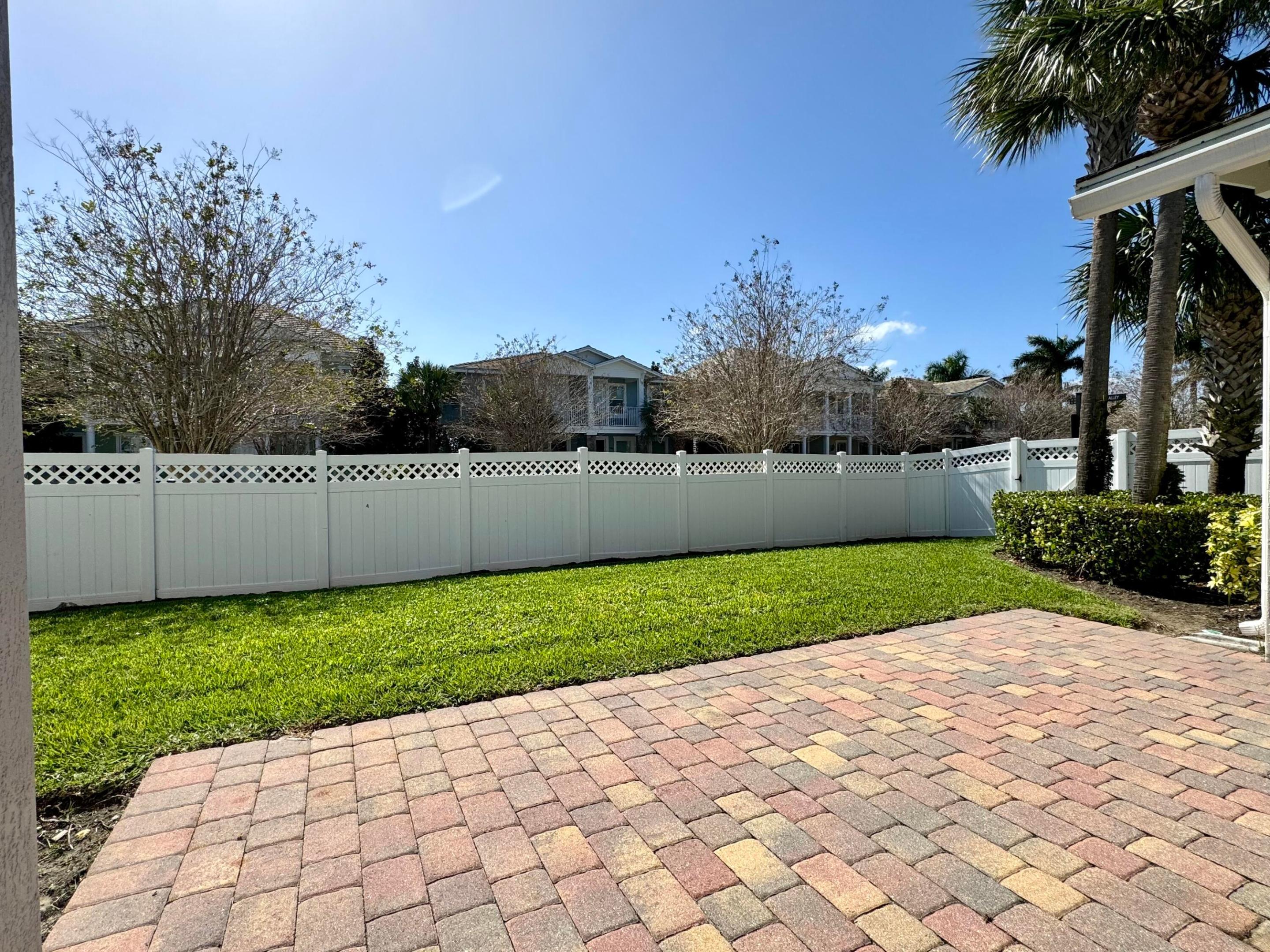 2758 Avalon Way Property Photo 8