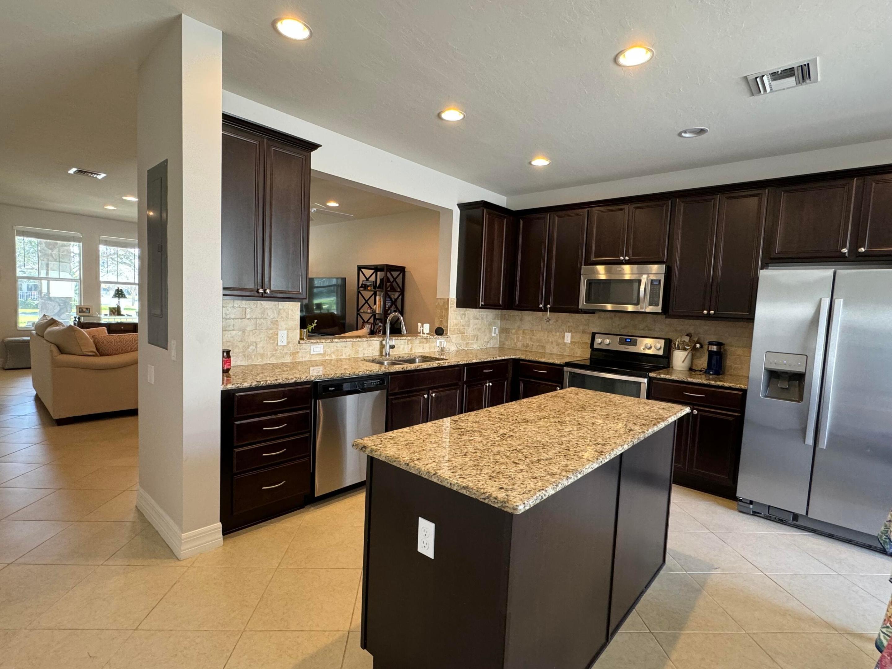 2758 Avalon Way Property Photo 16