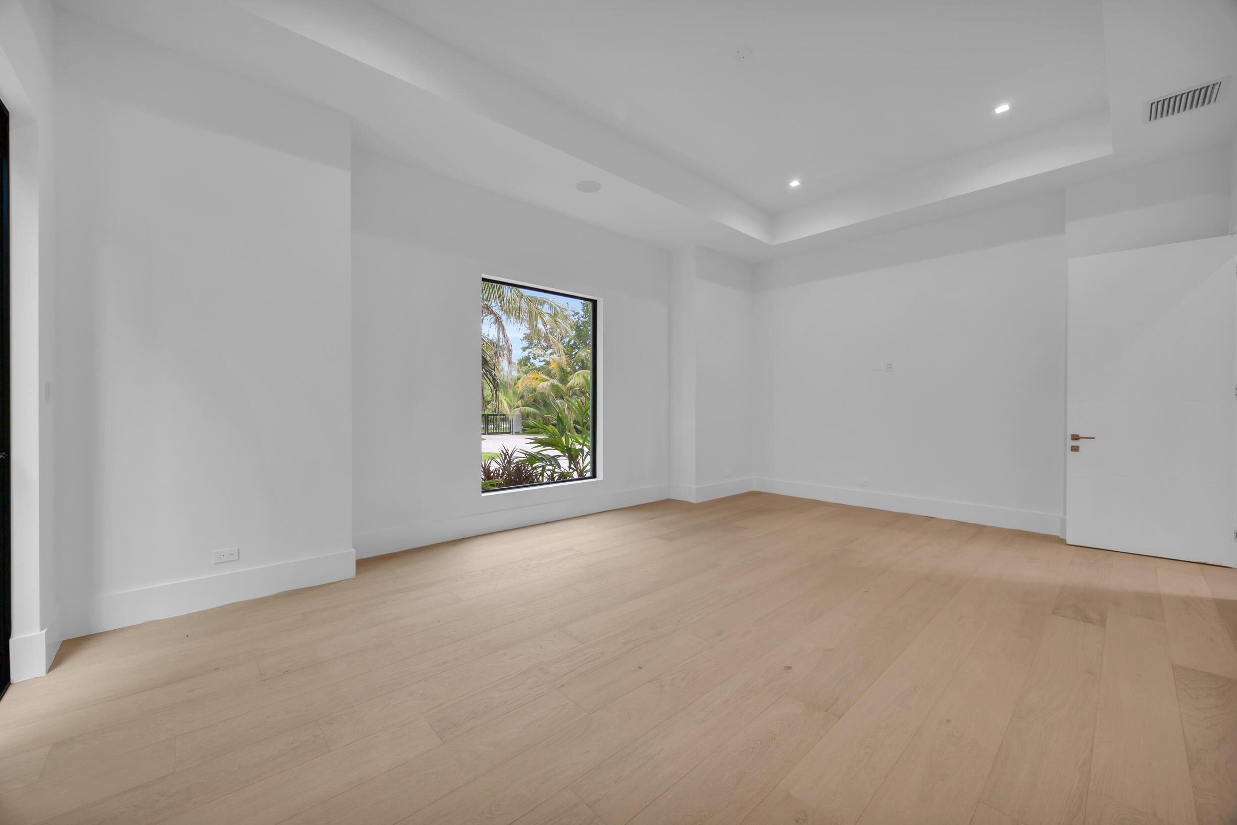 19175 W Riverside Drive Property Photo 33