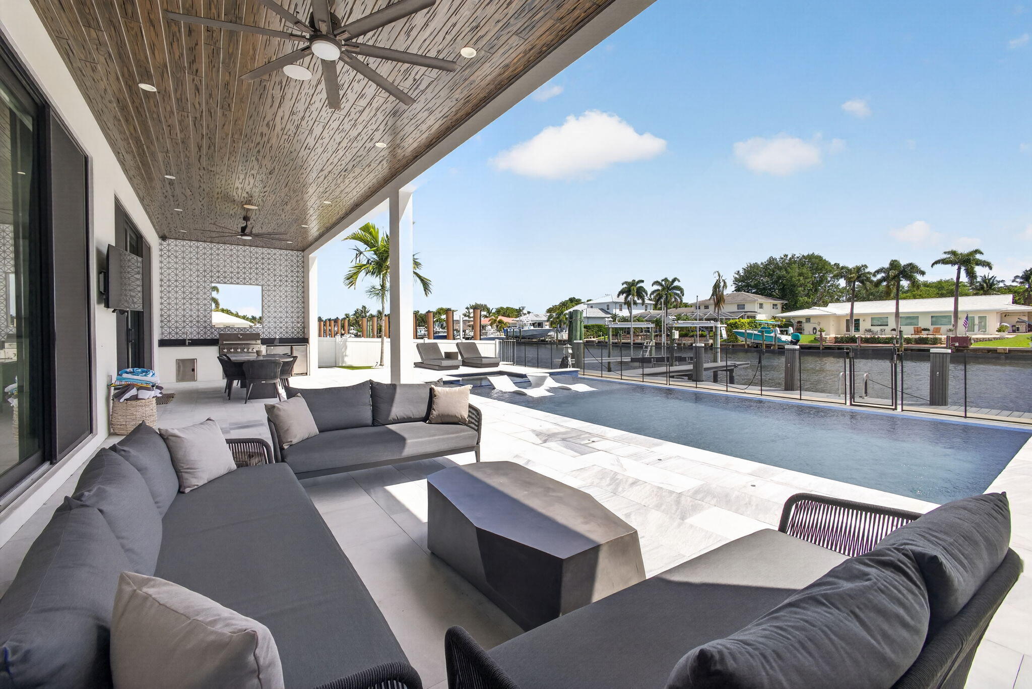 824 Shore Drive Property Photo 100