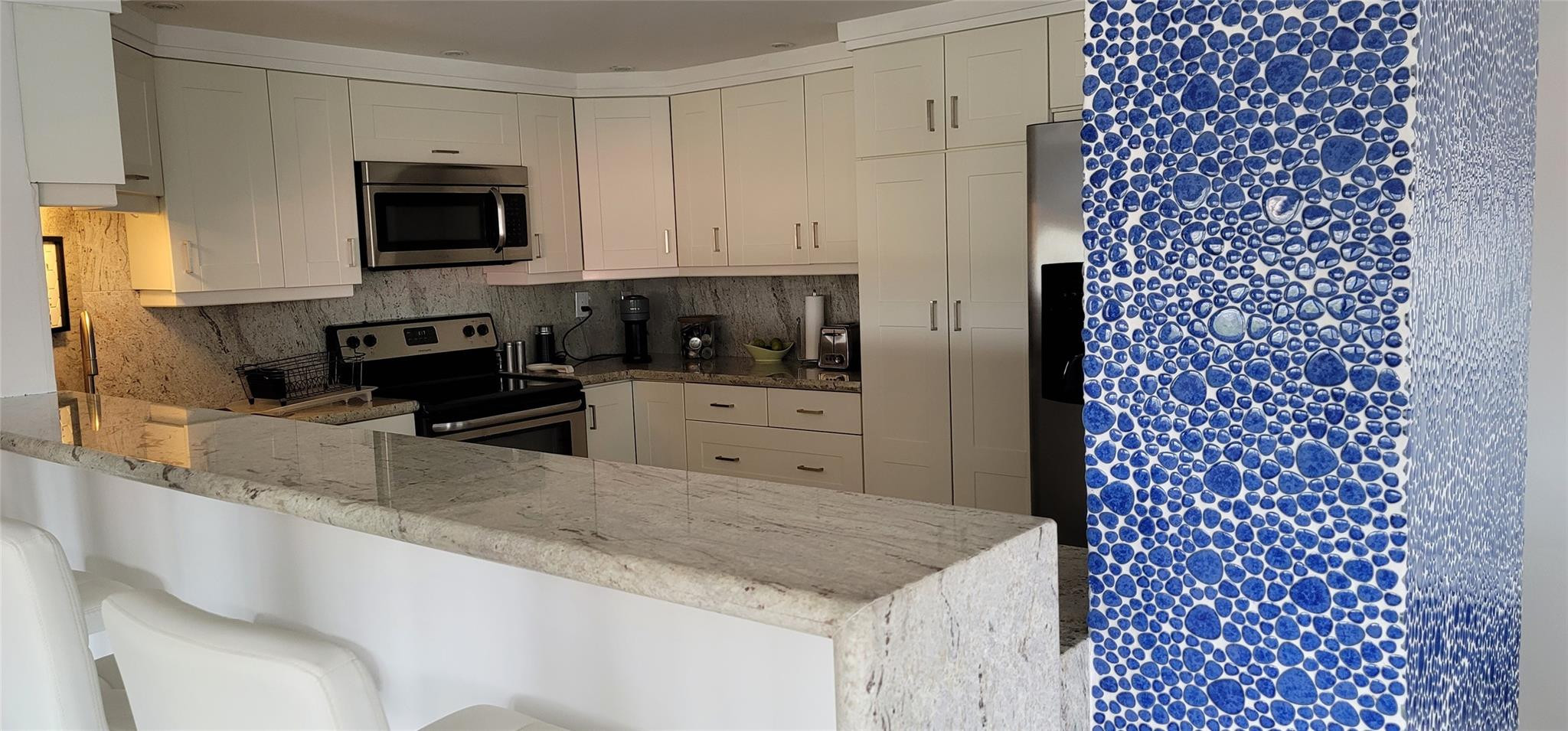 3800 Galt Ocean Drive 811 Property Photo 7