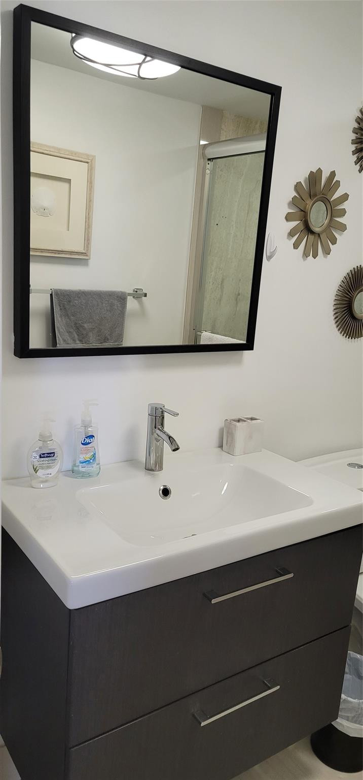 3800 Galt Ocean Drive 811 Property Photo 12