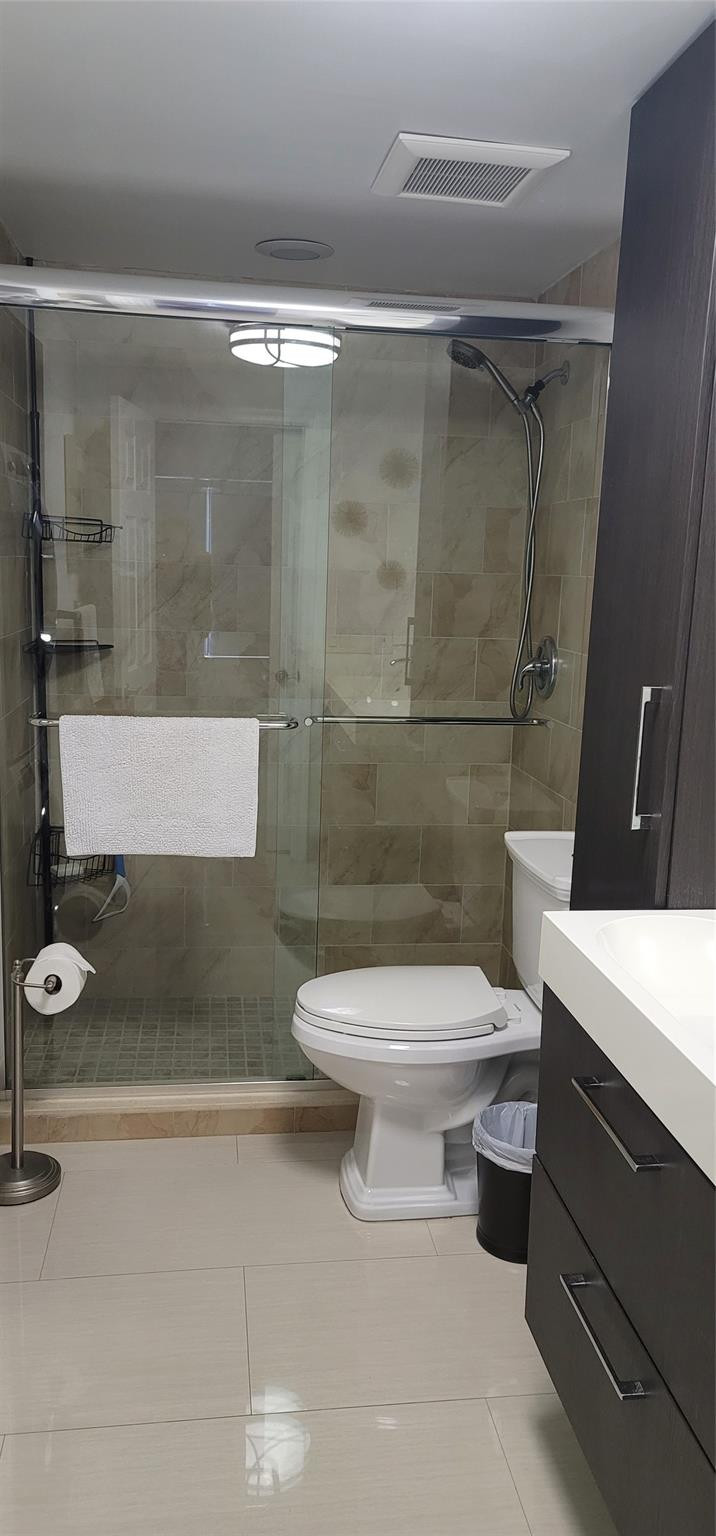 3800 Galt Ocean Drive 811 Property Photo 14