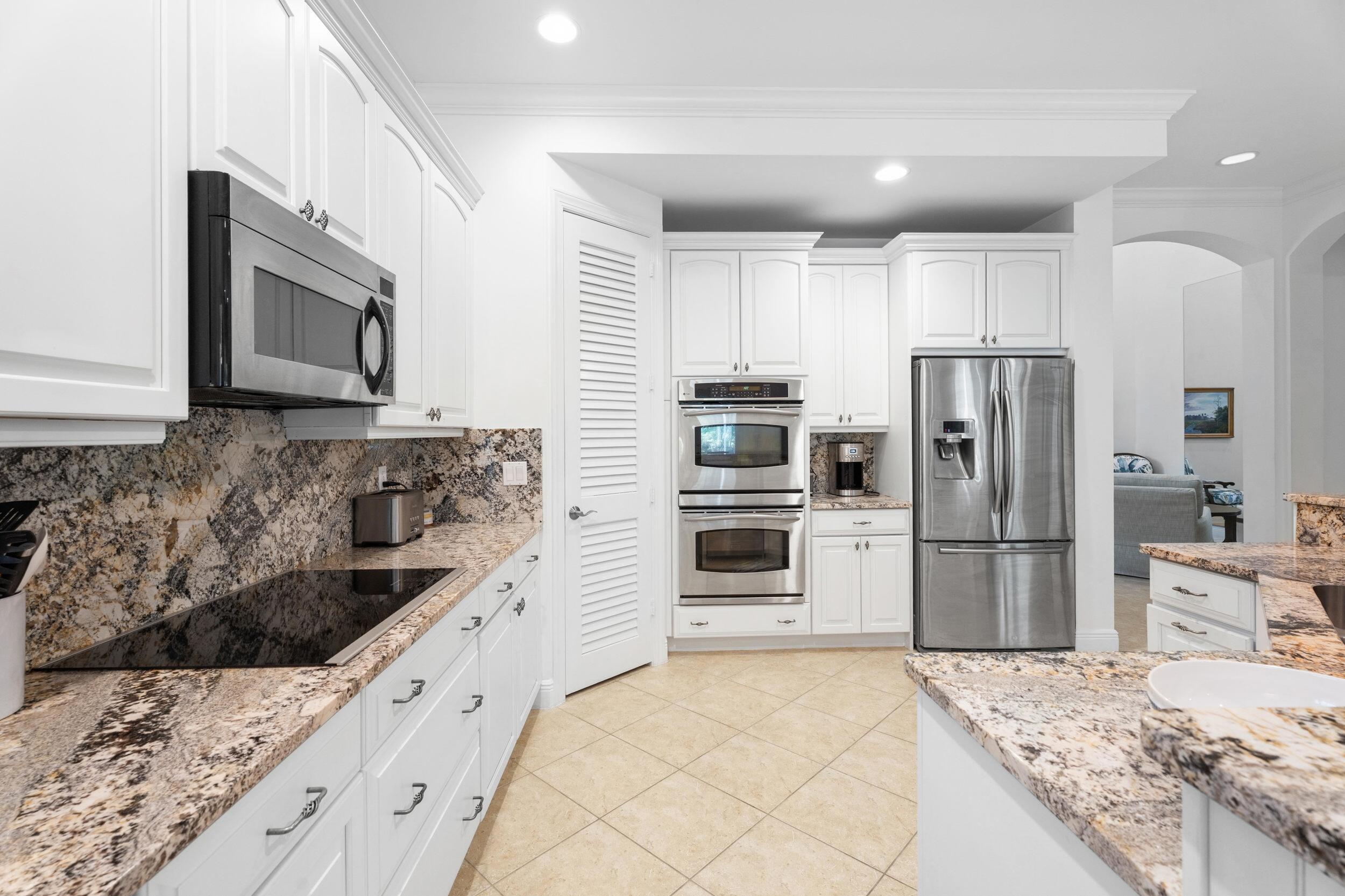 910 Sw Palm Cove Drive Property Photo 15