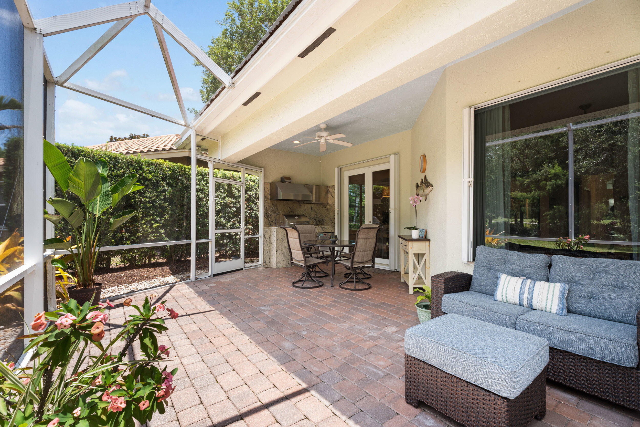 910 Sw Palm Cove Drive Property Photo 49