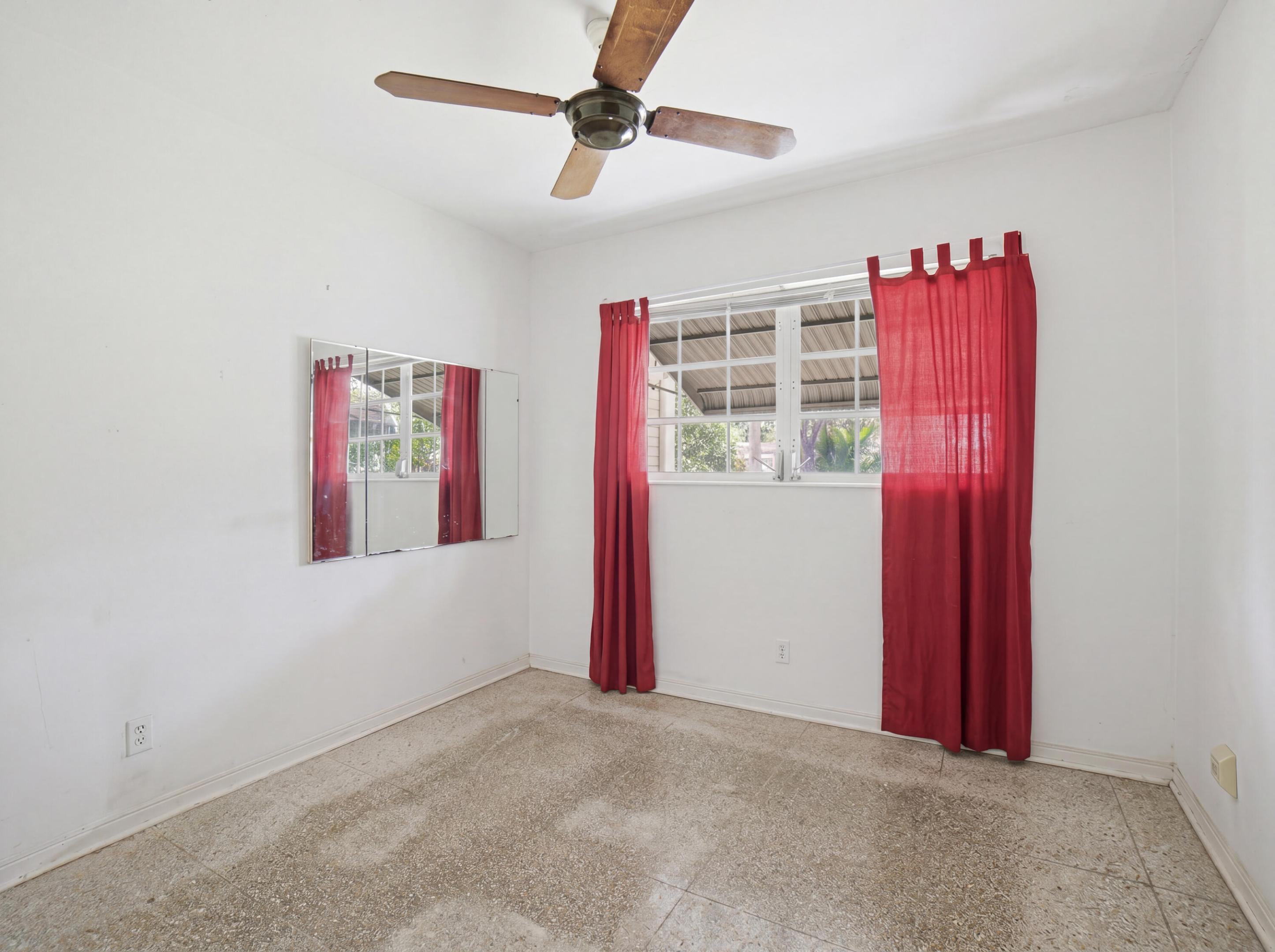 1455 Sw 16th Terrace Property Photo 19