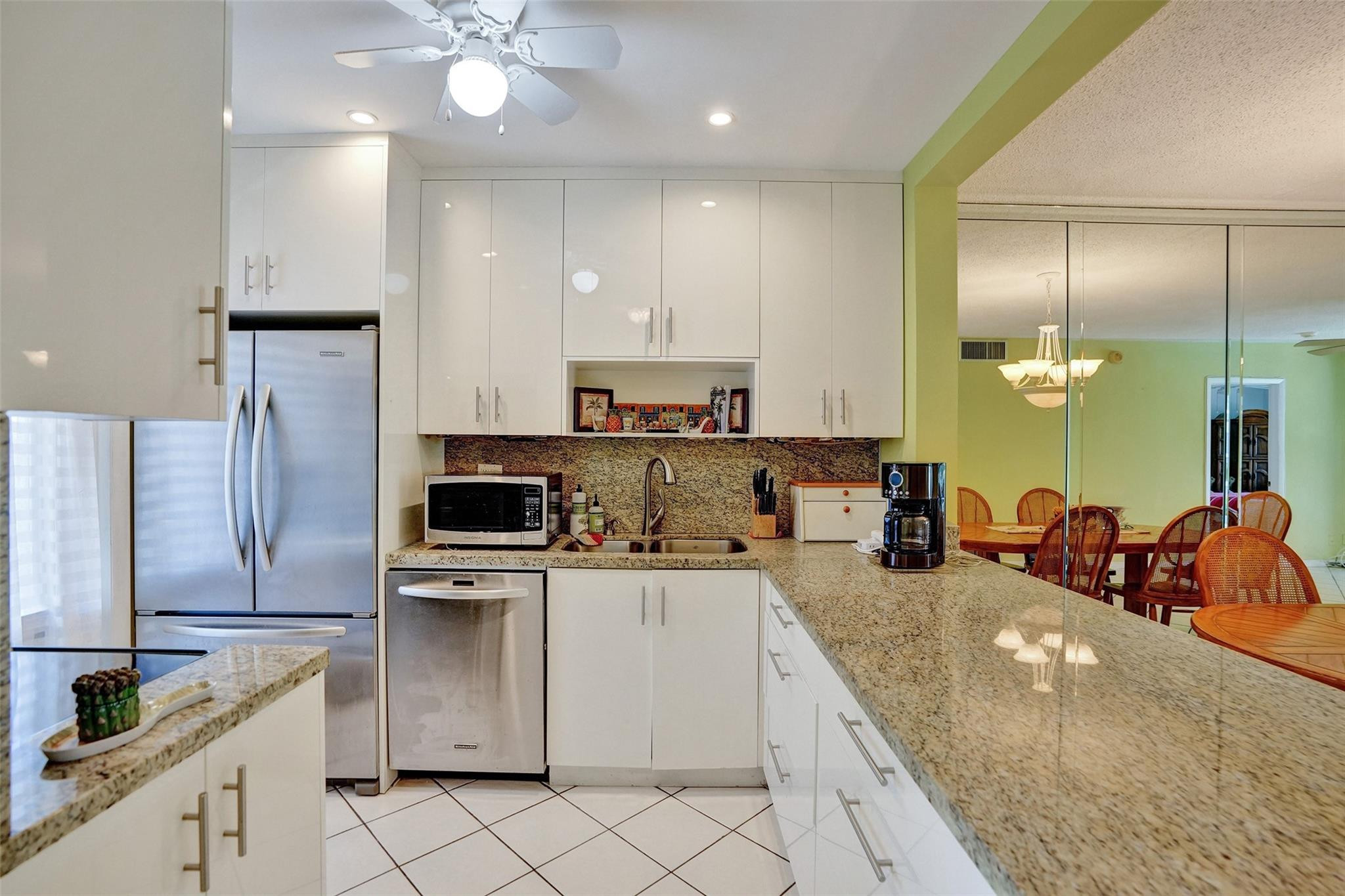 1461 S Ocean Boulevard 303 Property Photo 6