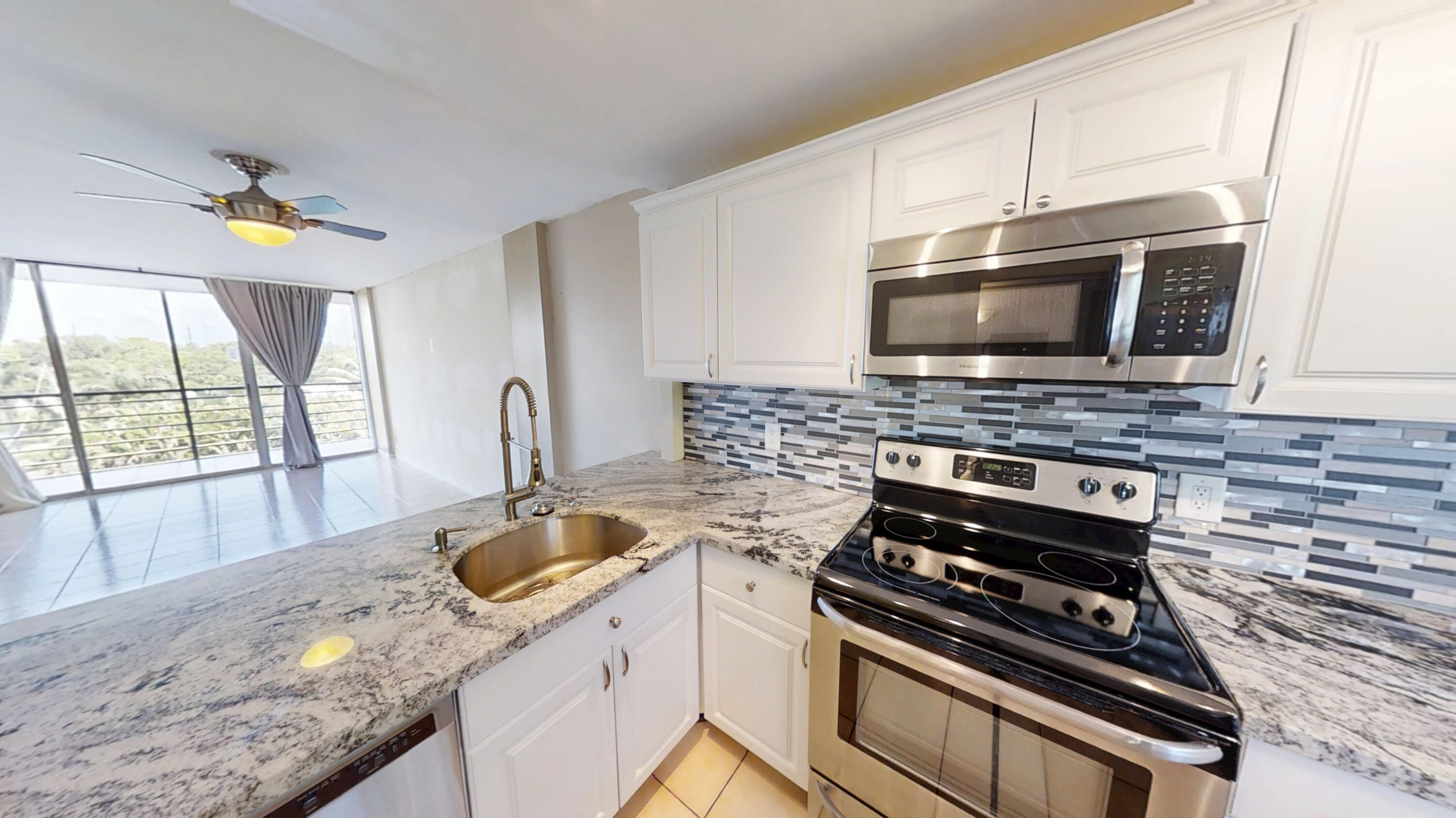 108 Royal Park Drive Unit 4e Property Photo 1