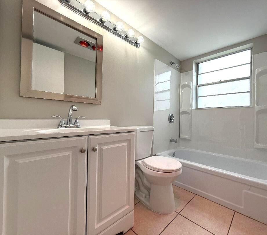 93 Sheffield D 93 Property Photo 6