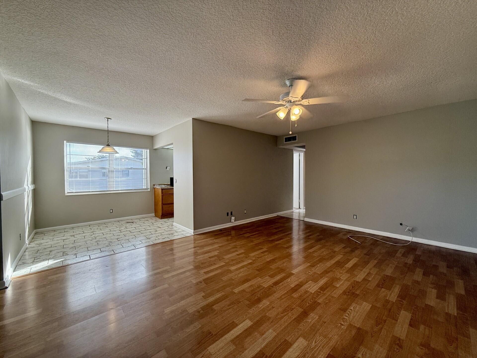 93 Sheffield D 93 Property Photo 22