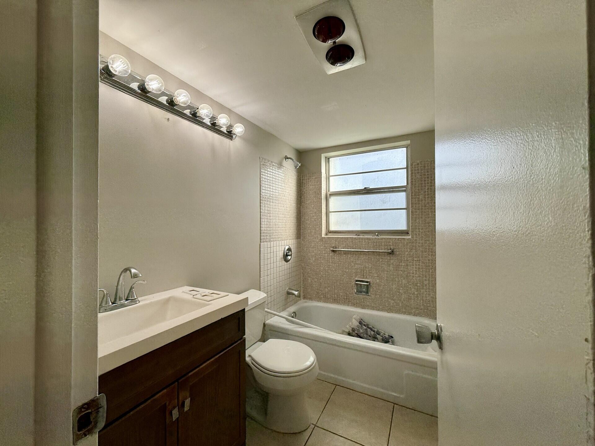 93 Sheffield D 93 Property Photo 23