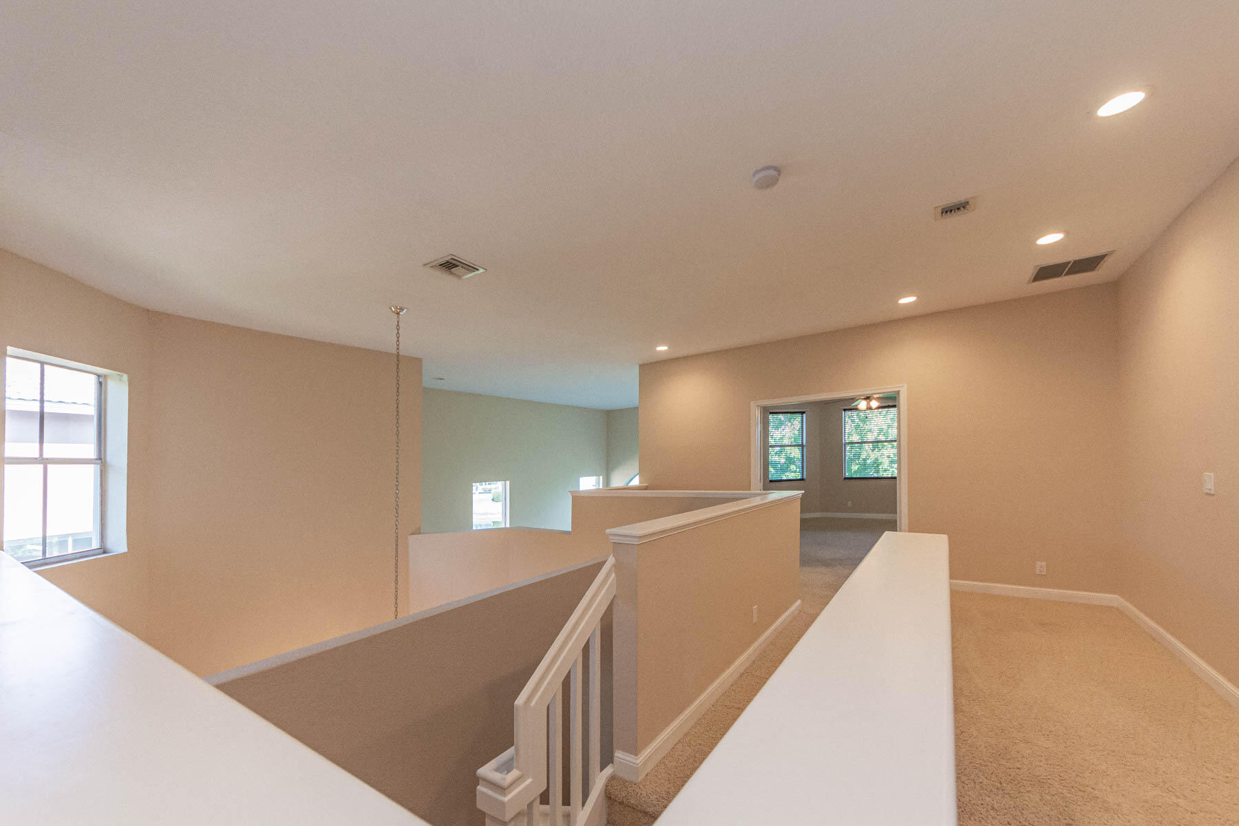 6027 Arlington Way Property Photo 20