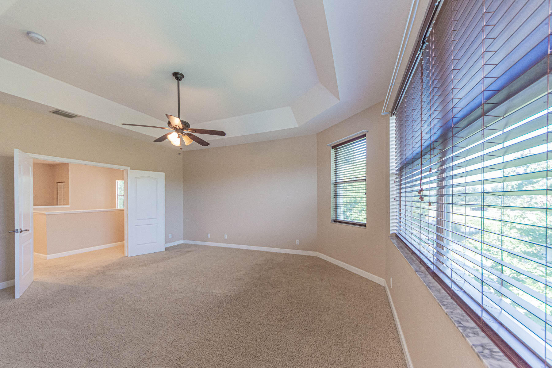 6027 Arlington Way Property Photo 22