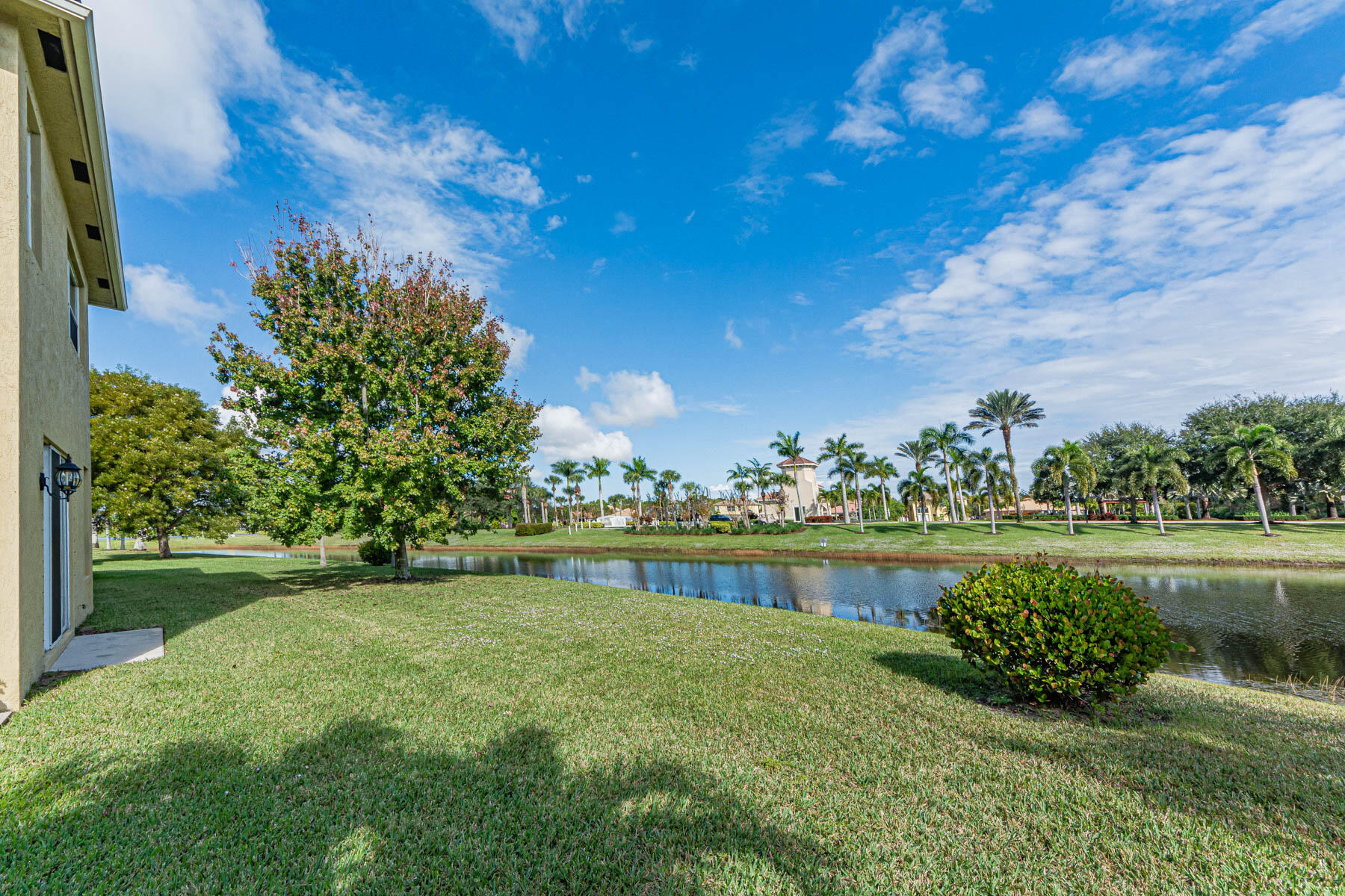 6027 Arlington Way Property Photo 44