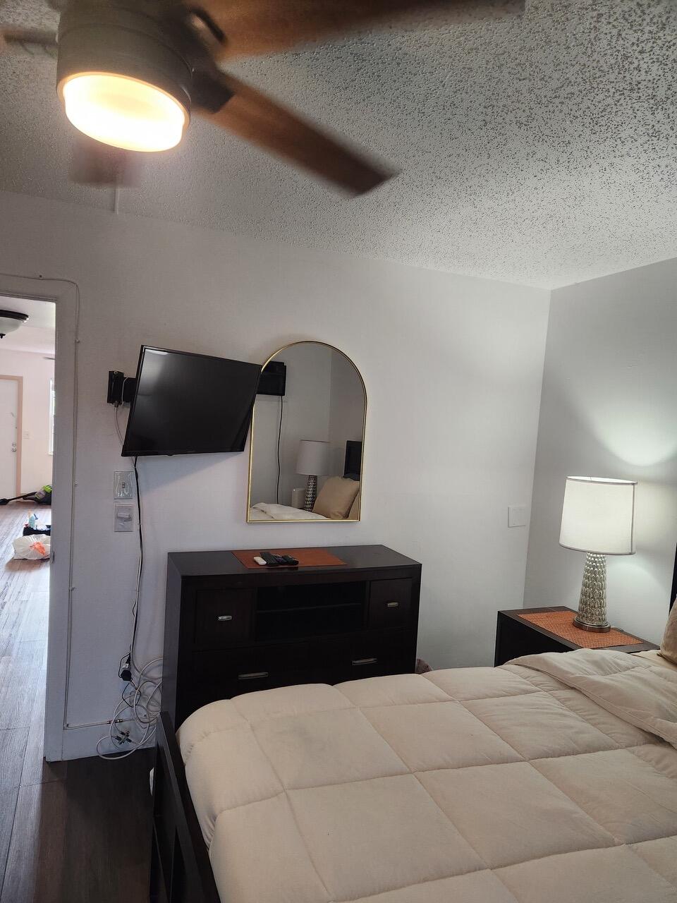 102 Westbury E 102 Property Photo 13