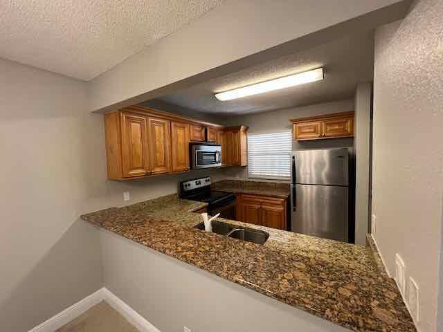 1700 Windorah Way E Property Photo 2