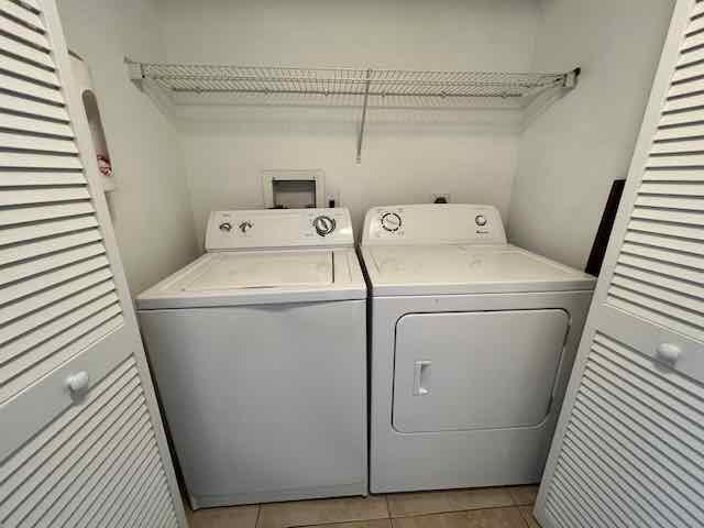 1700 Windorah Way E Property Photo 8
