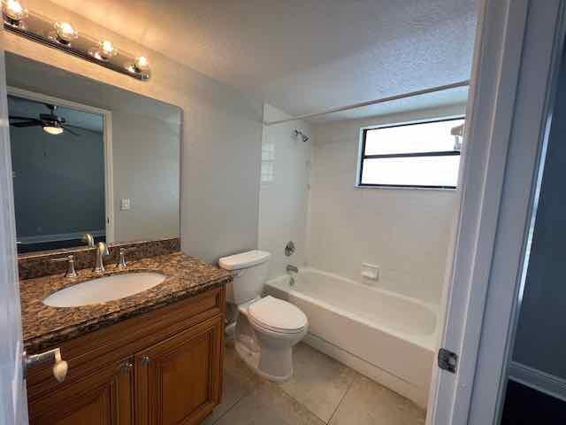 1700 Windorah Way E Property Photo 10