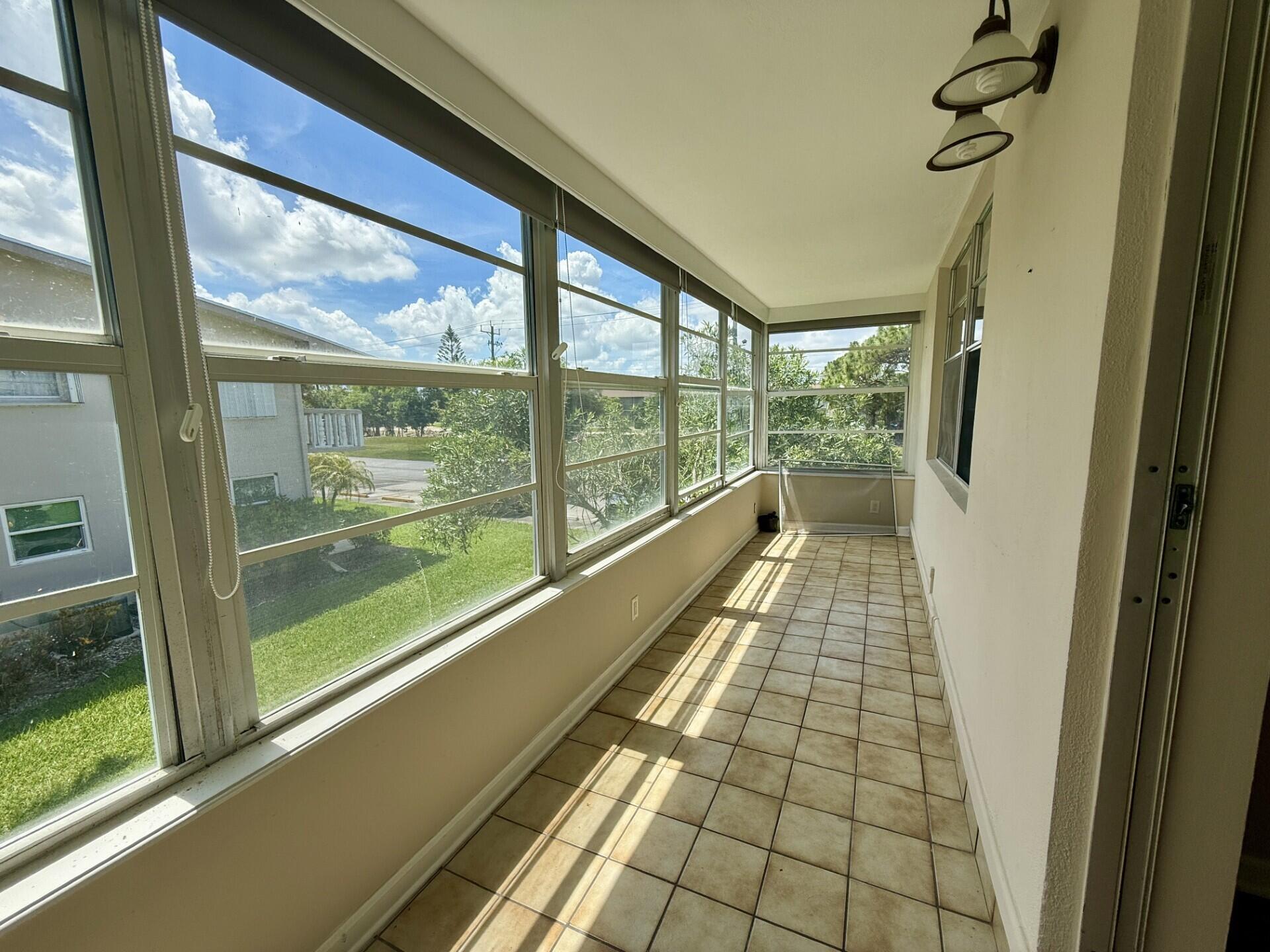 73 Hastings E Property Photo 10